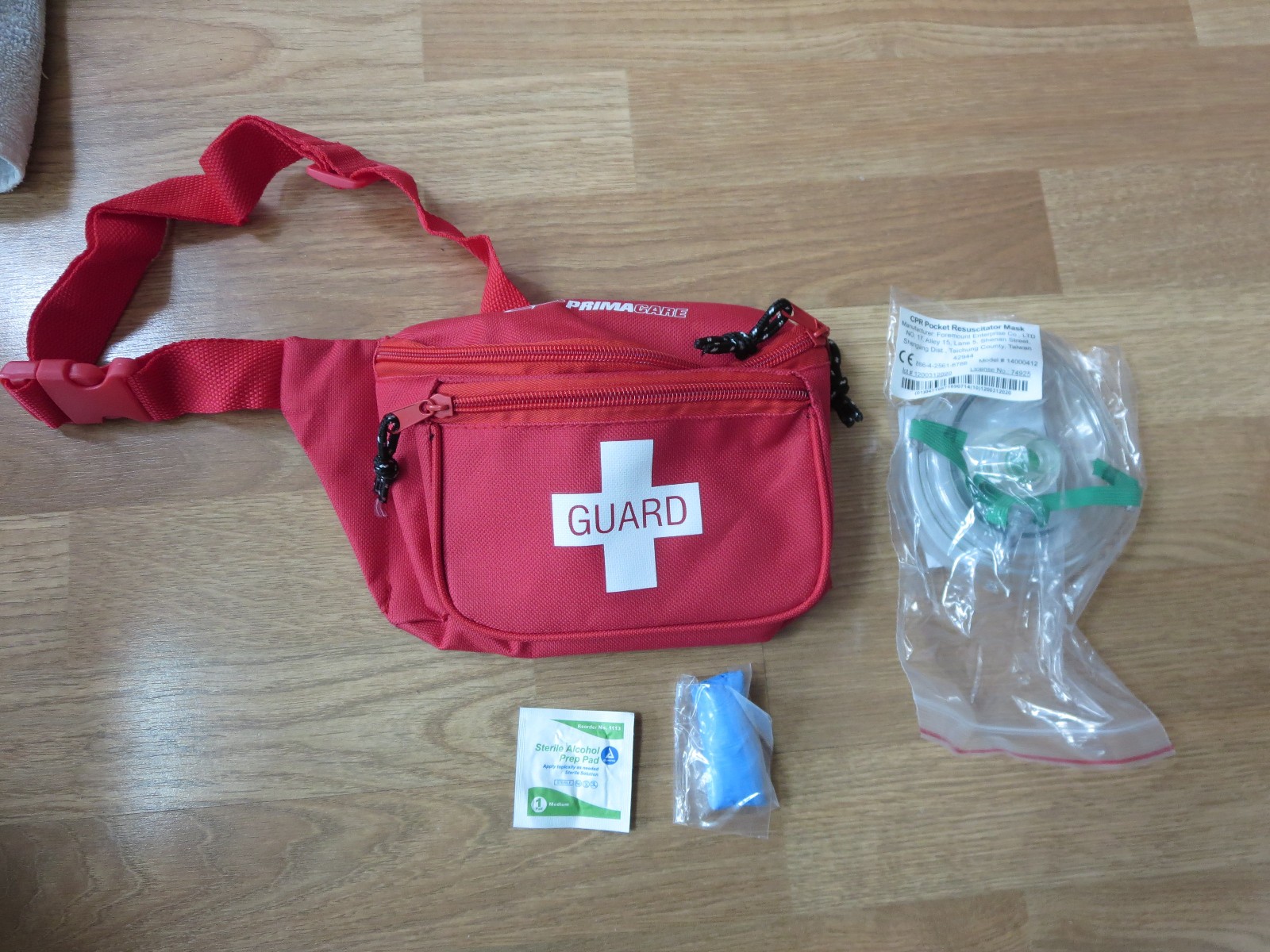 Red Lifeguard Hip Pack Fanny Pack First Aid Medical Kit Pouch/CPR MASK (B)