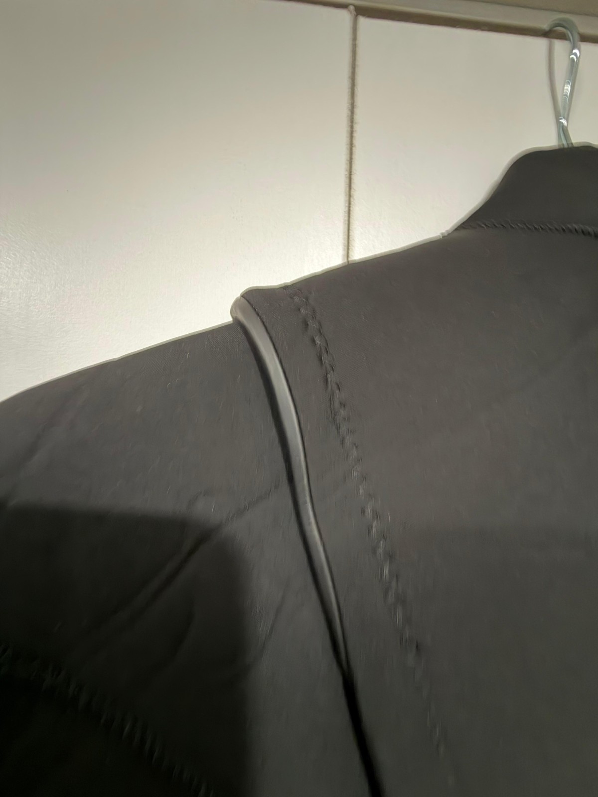 Wetsuit 3/2 mm Black ST size 5’9-5’11 NWT Zip Free