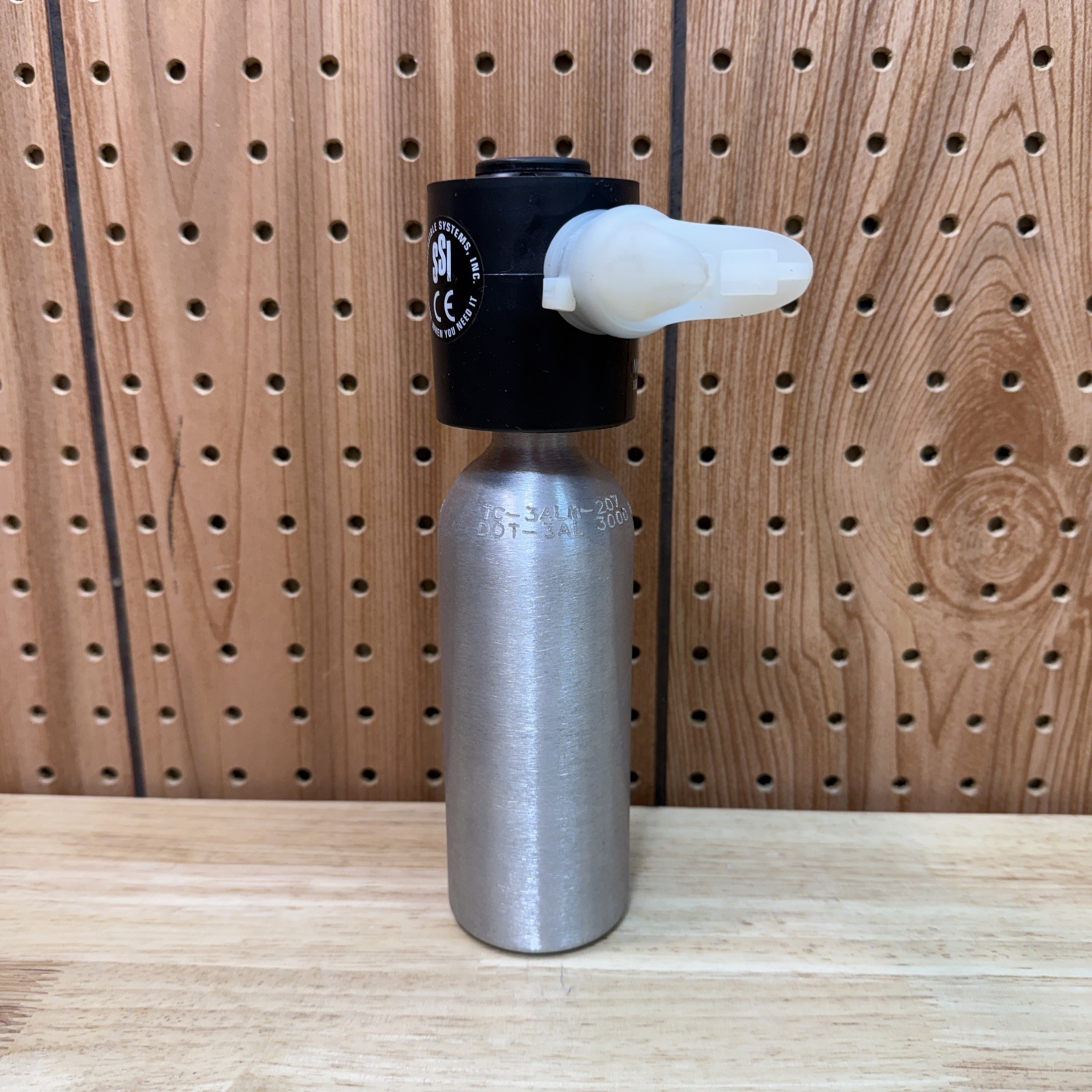 HEED III Model 175T-H Bottle Regulator System Submersible Systems Inc