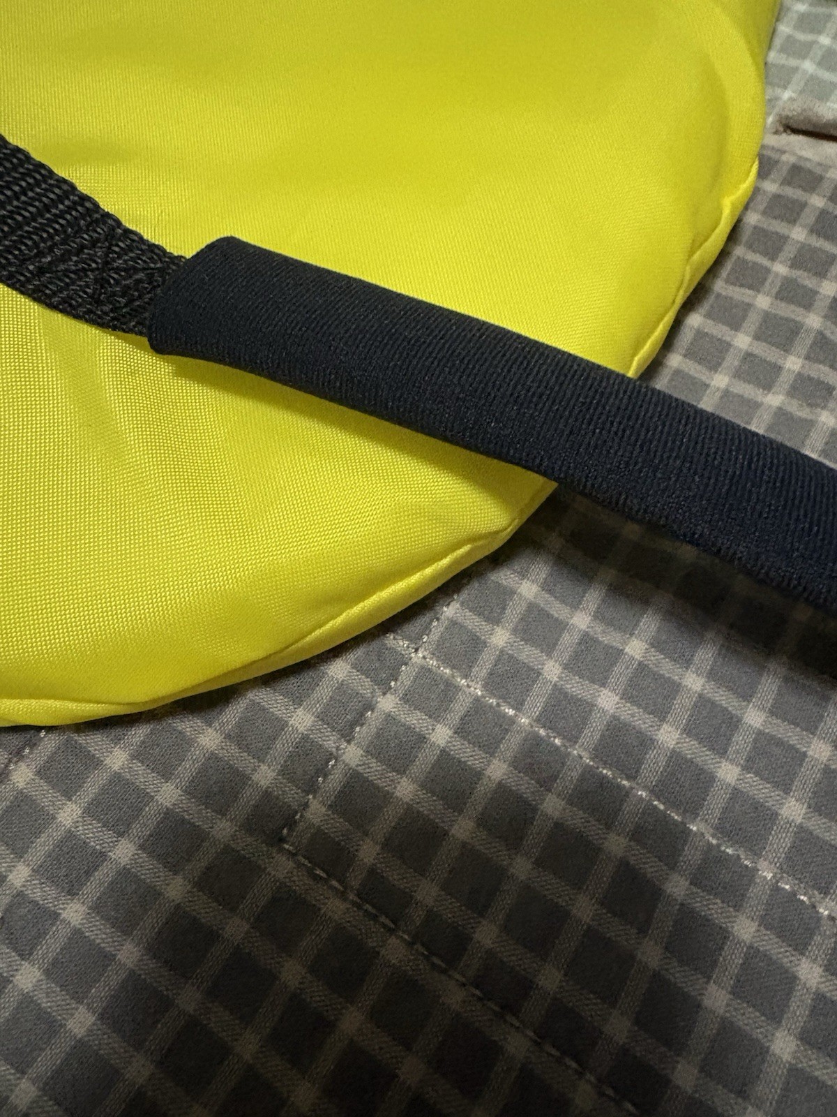 SEACHOICE DOG LIFE VEST SIZE MEDIUM 7 TO 17 POUNDS COLOR YELLOW ADJUSTABLE