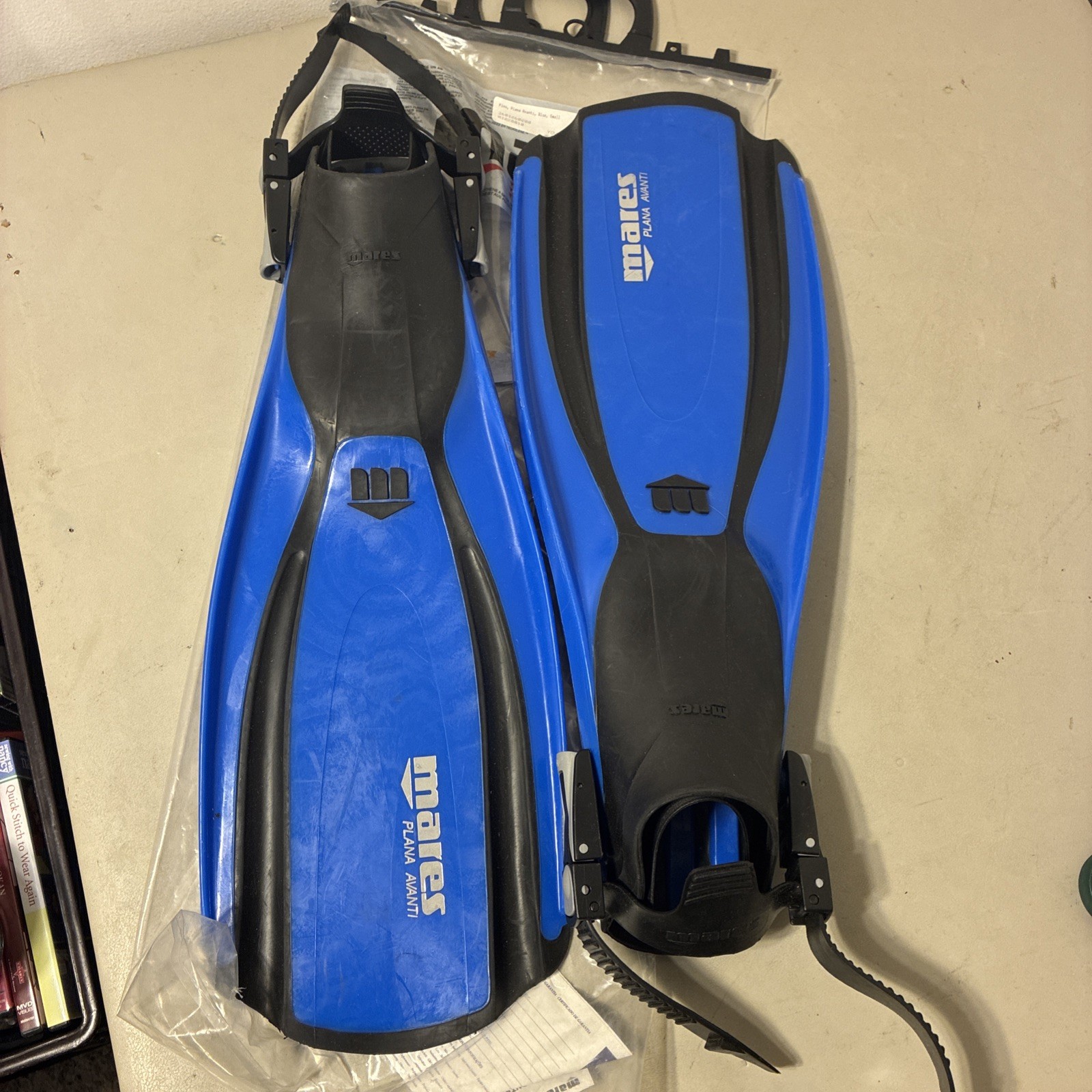 Mares Plana Avanti Quattro Open Heel Fins Blue size SMALL