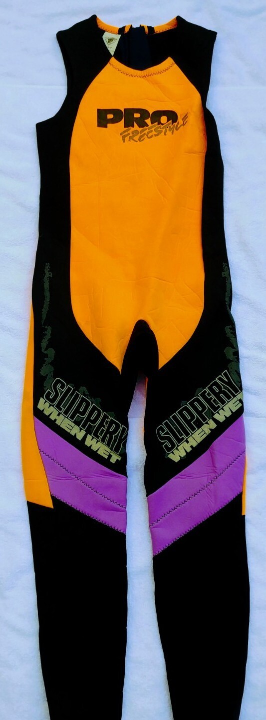 Slippery When Wet Freestyle Pro Full Black Orange WETSUIT Surf 4:2 mm EUC Small