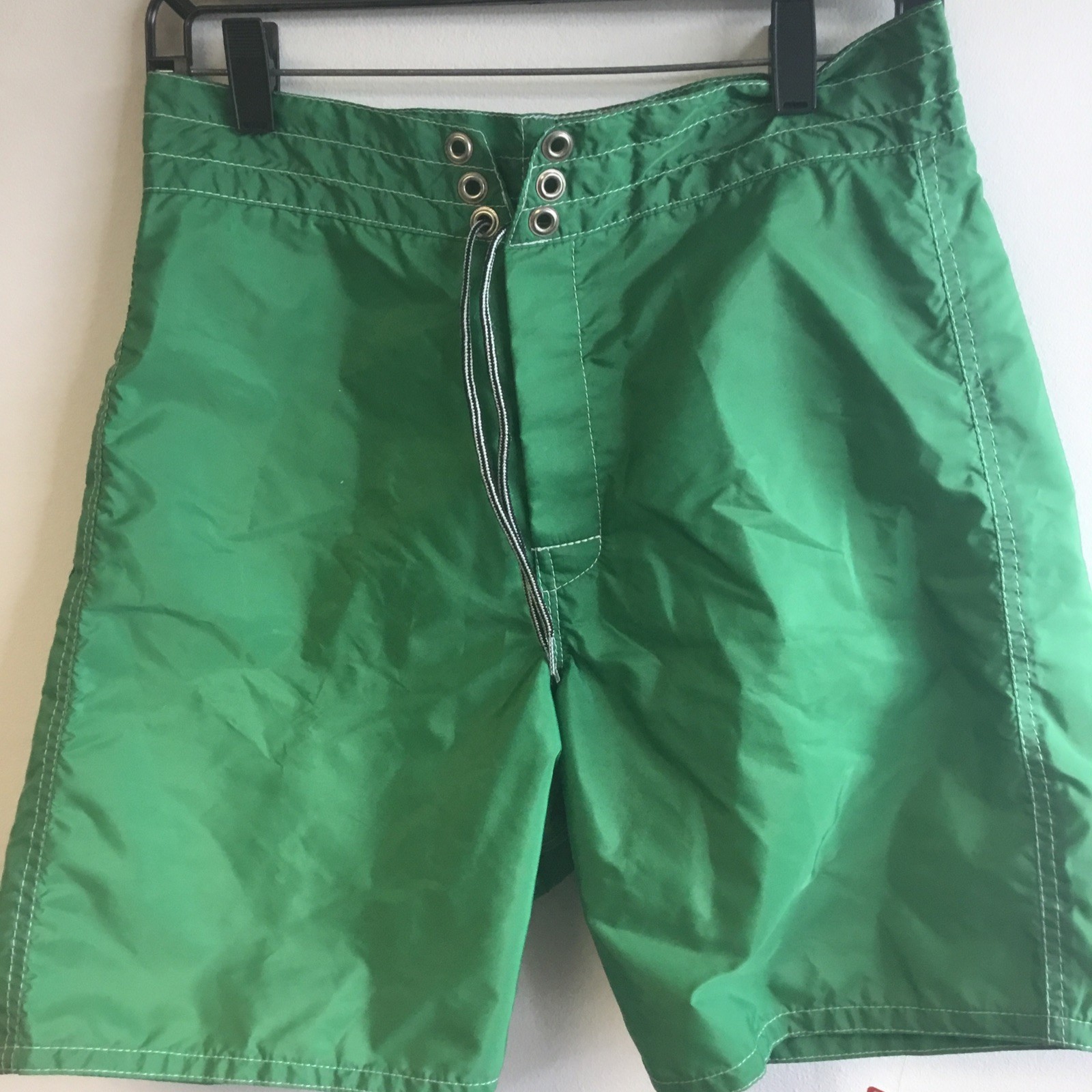 Vintage Green Bird well Shorts Surf Surfing 14.5” Hip To Hip, 19”Waist To Bottom
