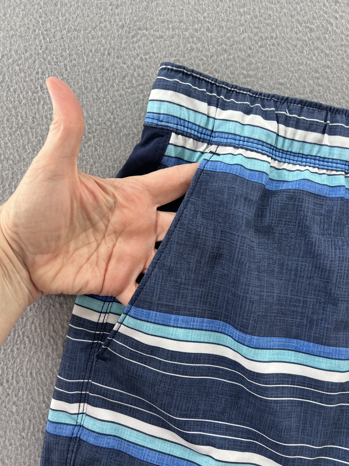 Speedo Techvolley Swim Trunks XL 36/38 Water Repellent UPF 50+ Men’s Shorts