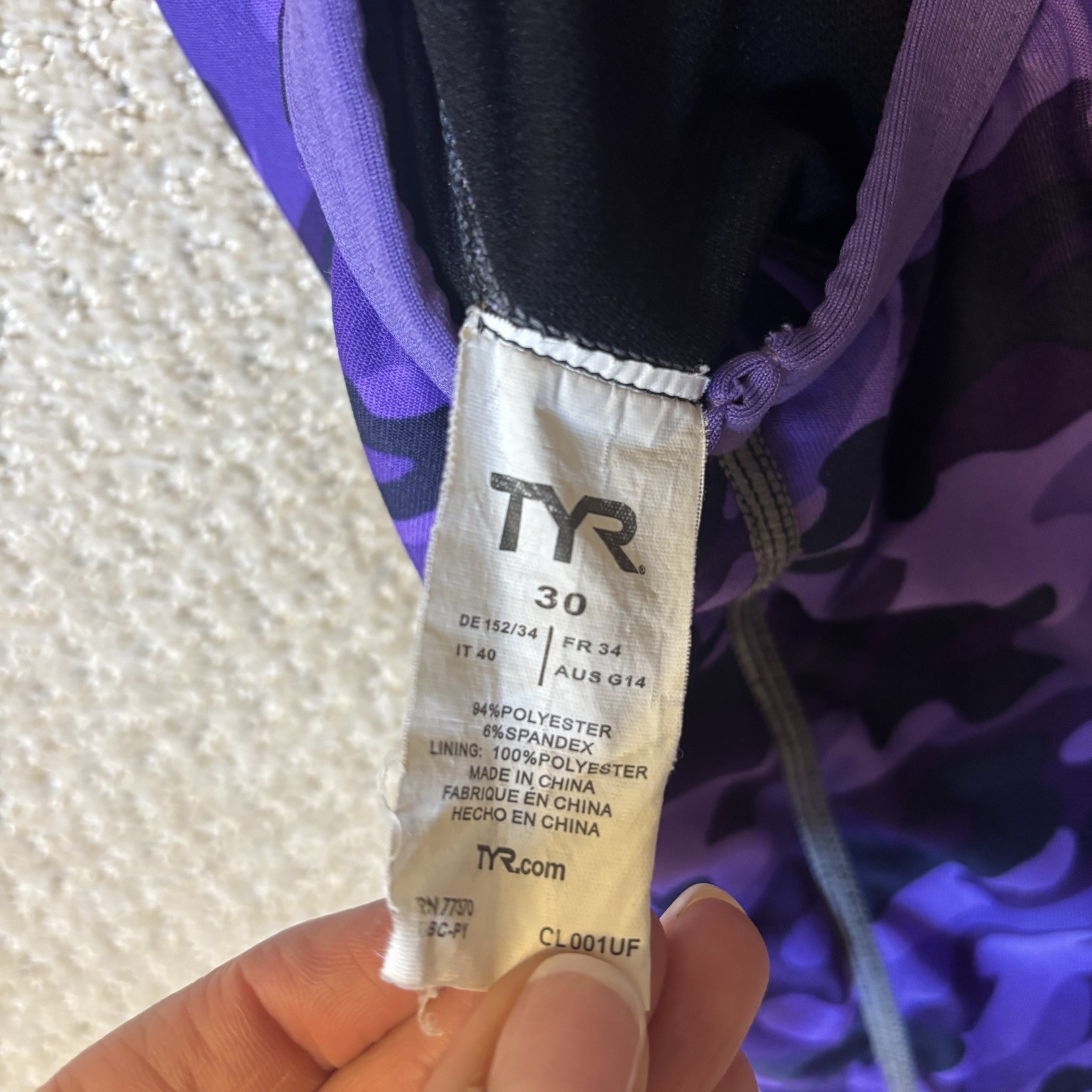 TYR Durafast Elite Fizzy Diamondfit Purple Size 30 Racing Swimsuit Dura Fast