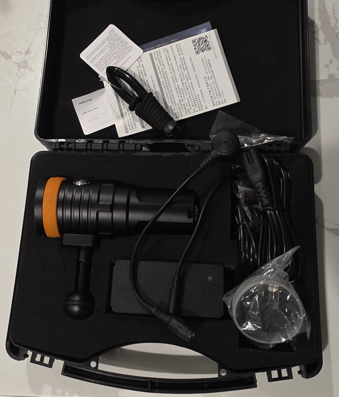 OrcaTorch D900V 2200 Lumens Light – Red, UV, white 120° wide, 8° spot beam
