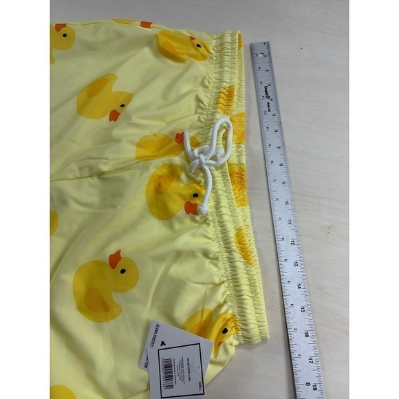Yellow Rubber Duck Print Swim Trunks Mens Size L Water Repellent Mesh Lined NEW