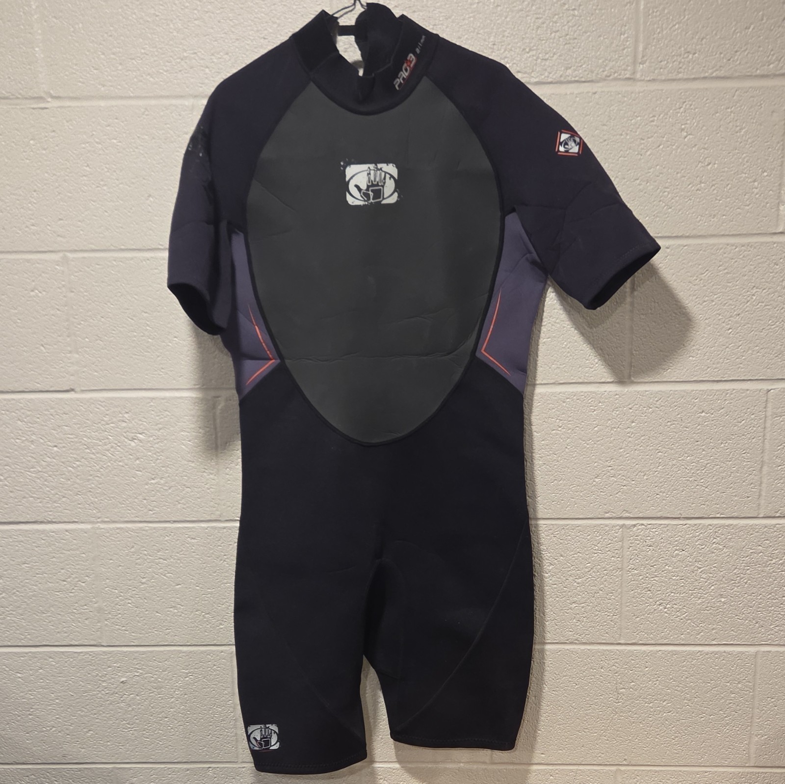 Body Glove Men’s Short Wetsuit Size XL Black Gray Purple