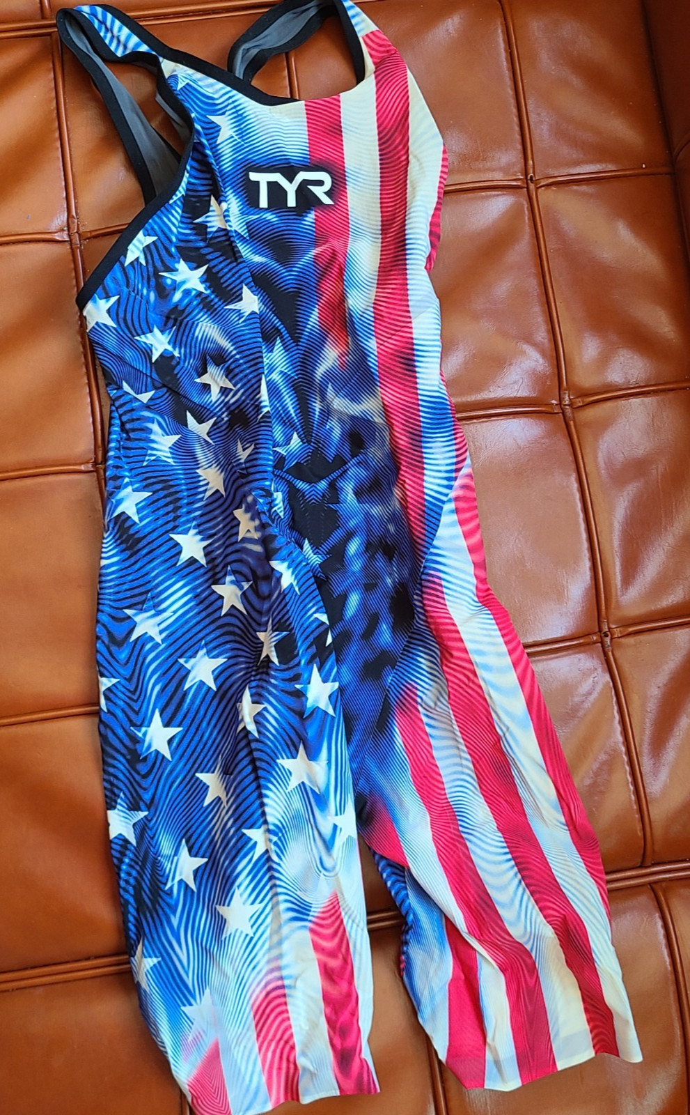 TYR Venzo Swimsuit TechSuit Size 25 Closed Back Genesis USA Flag w/Box 921