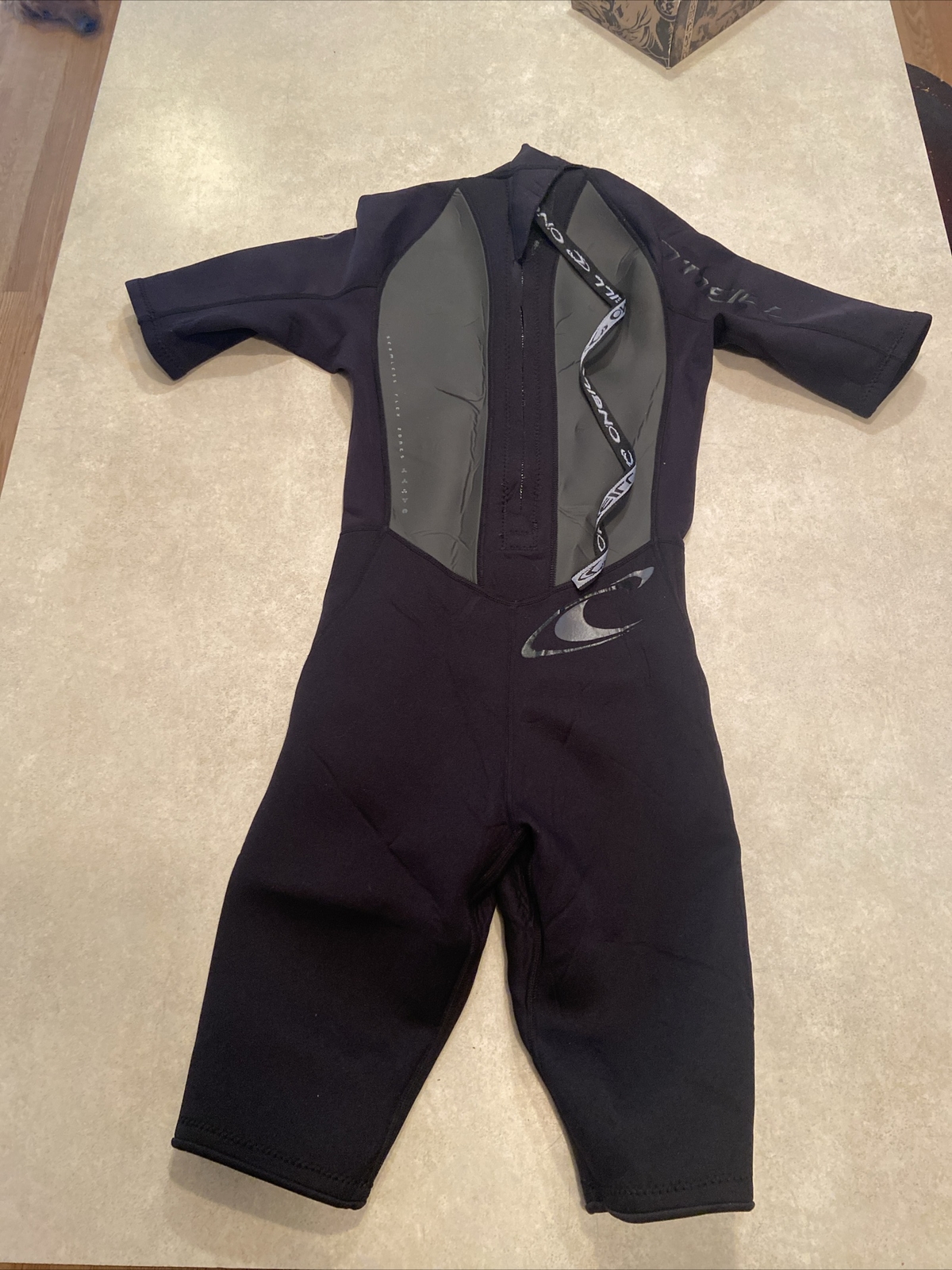 Women’s O’NEILL Shorty Wetsuit Size XS X-Small Zipper Clean Diving Style 1240