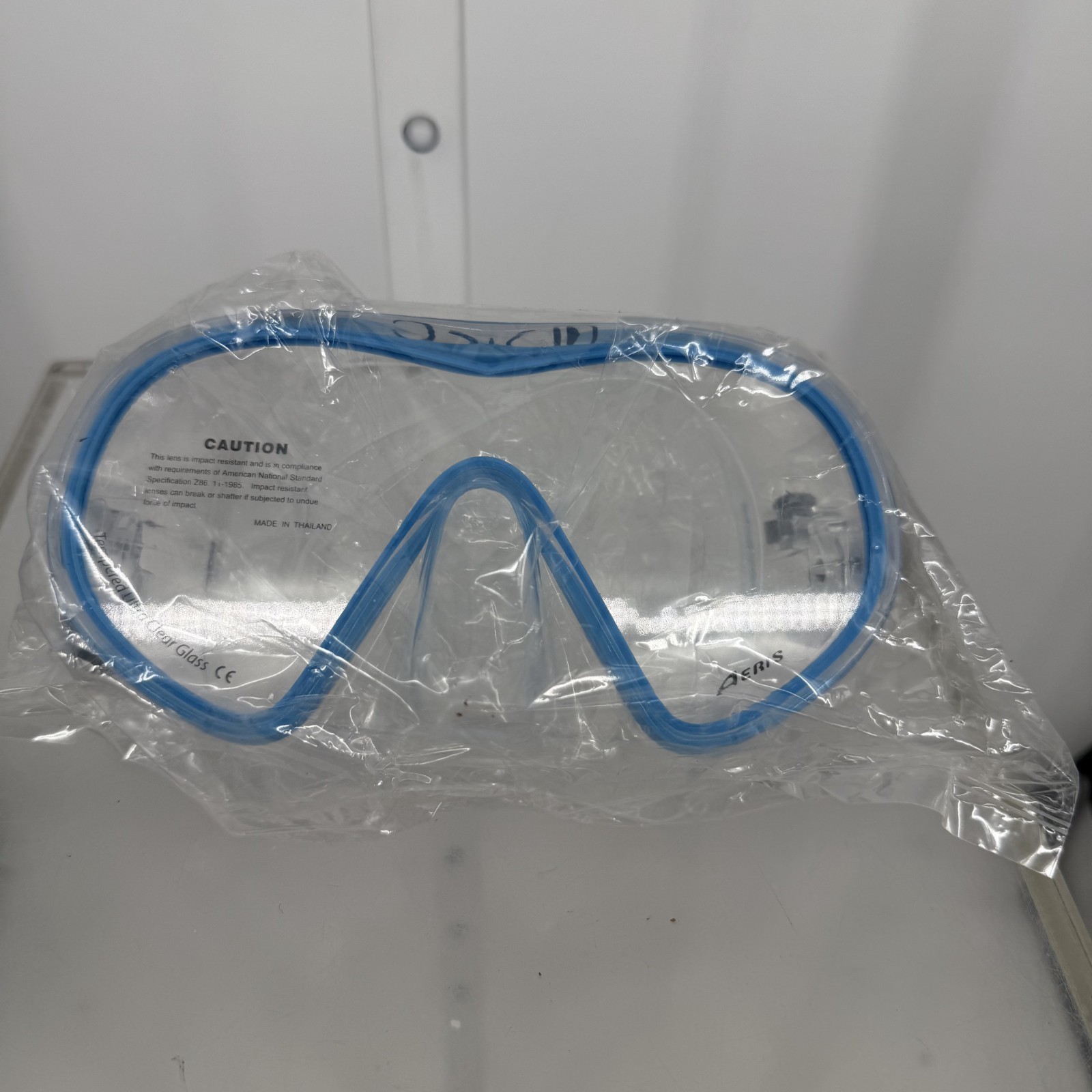 NEW Aeris Origin Scuba Diving Mask – Blue – Tempered Glass – Low Volume