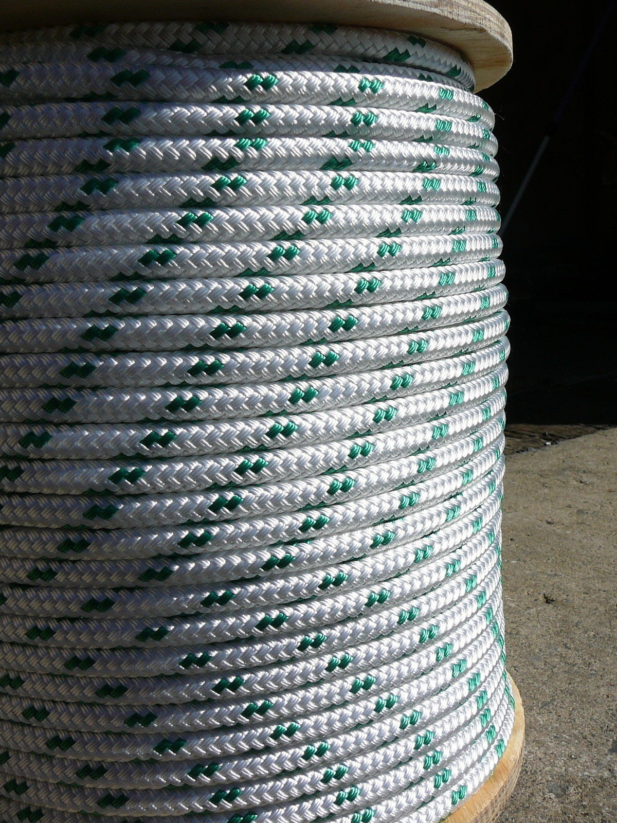 Sailboat Rigging Rope 3/8″ x 30′ White/Green Double Braided Sheet Halyard Line