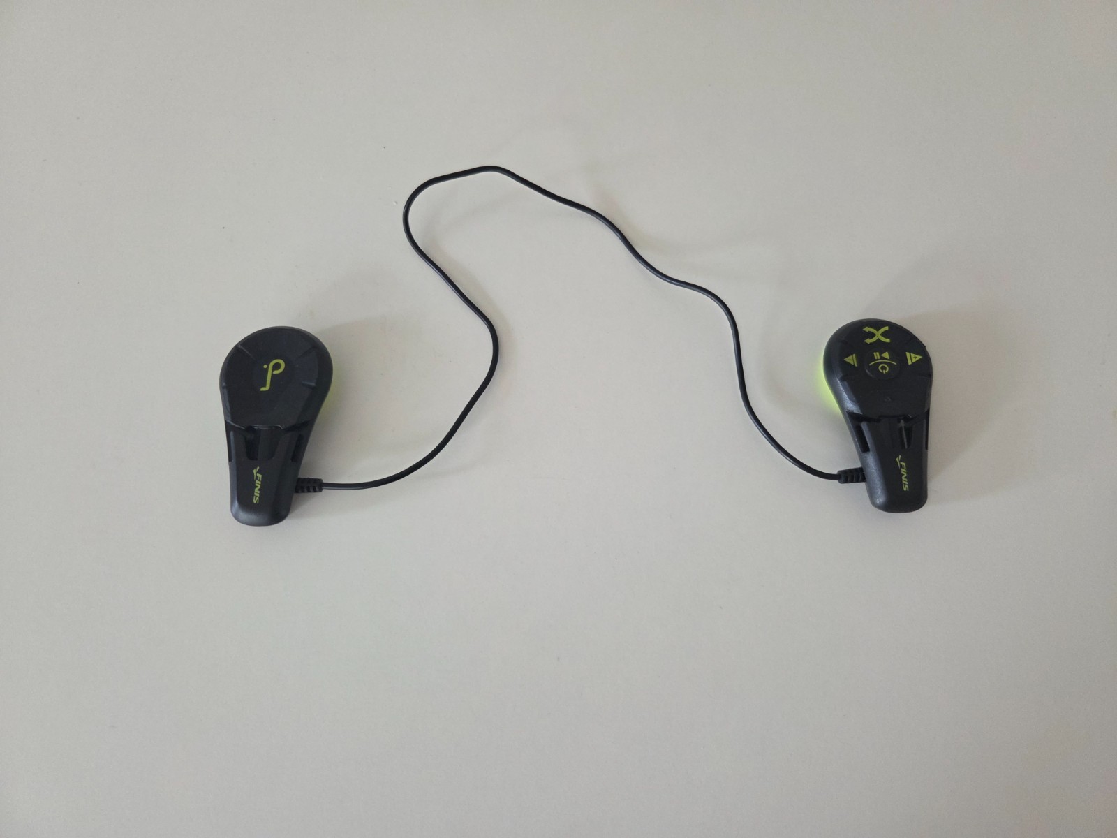 FORM Swim Smart 1 Display Swim Goggles & 2 Finis MP3 Players – Lightly Used