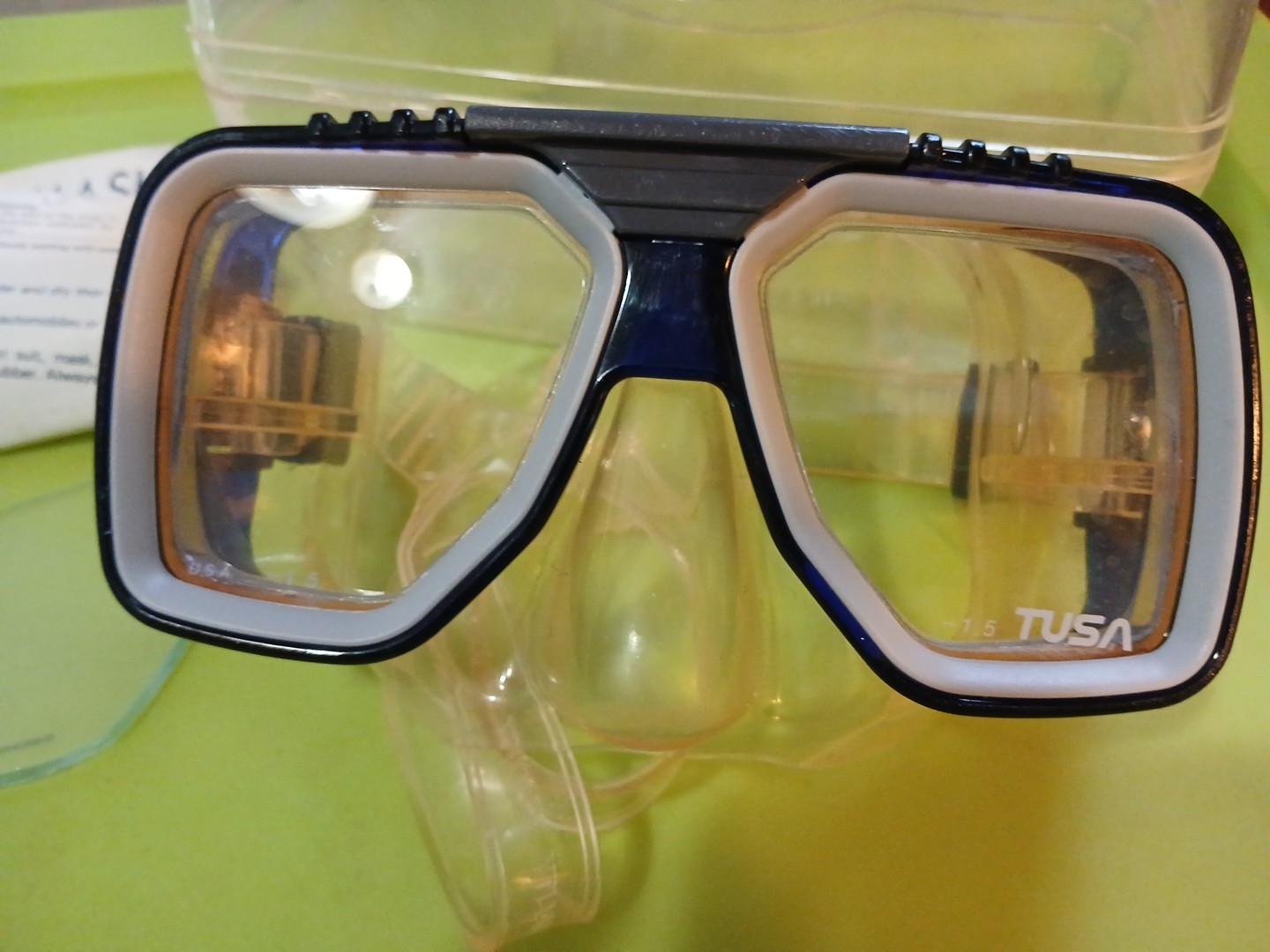 Tusa Liberator Dive Goggles Glass W Case And Extra Lenses