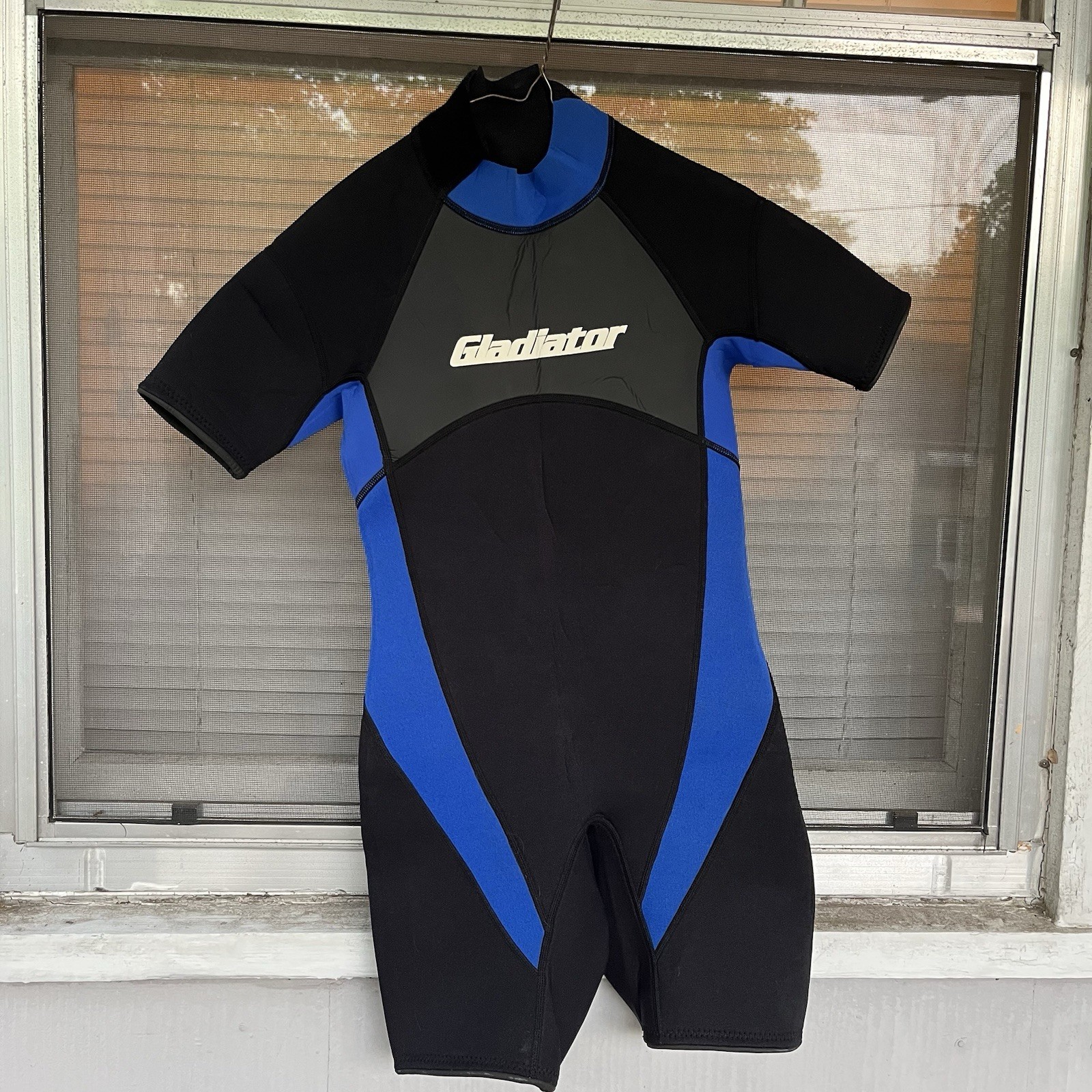Gladiator Wetsuit Kids Size 10 2mm Shorty Neoprene 1 Piece Diving Short Sleeve