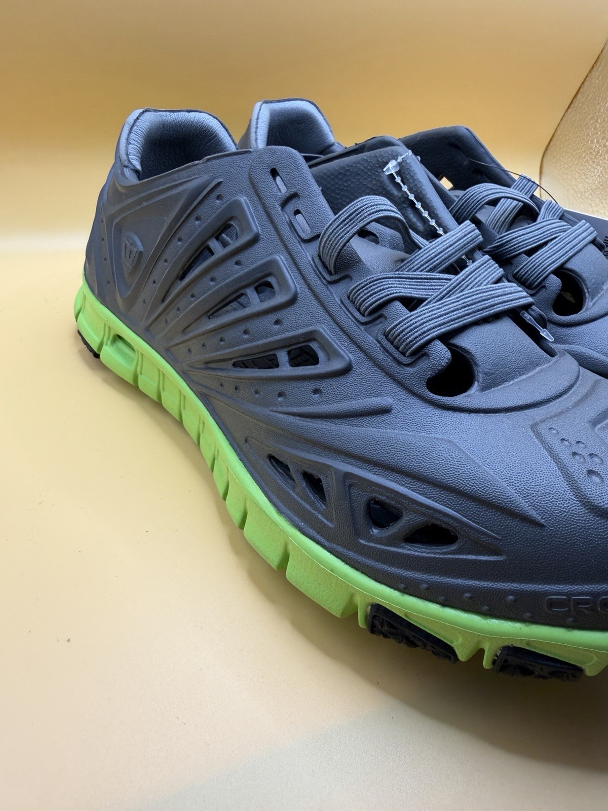 Crosskix APX Black/green Water Shoes Athletic Unisex Shoe Men Sz 4/Wm 5.5 NWT