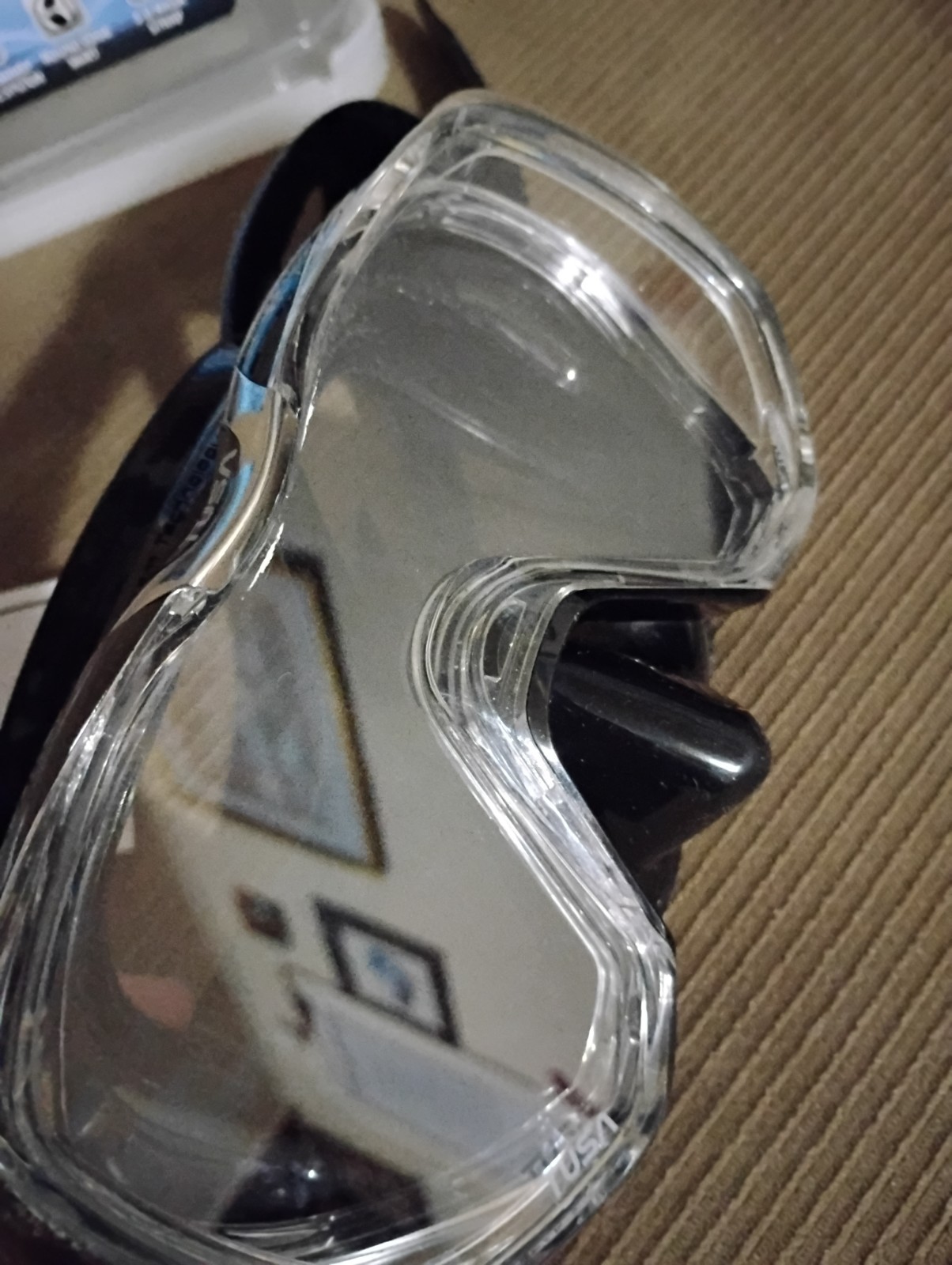 Used Tusa M3001QB Blk Freedom Tri-Quest Dive Mask