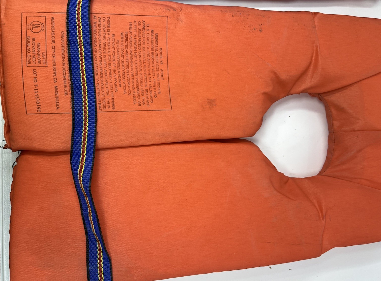 Wellington Leisure Products Adult Universal buoyant life vest for 90lbs & over