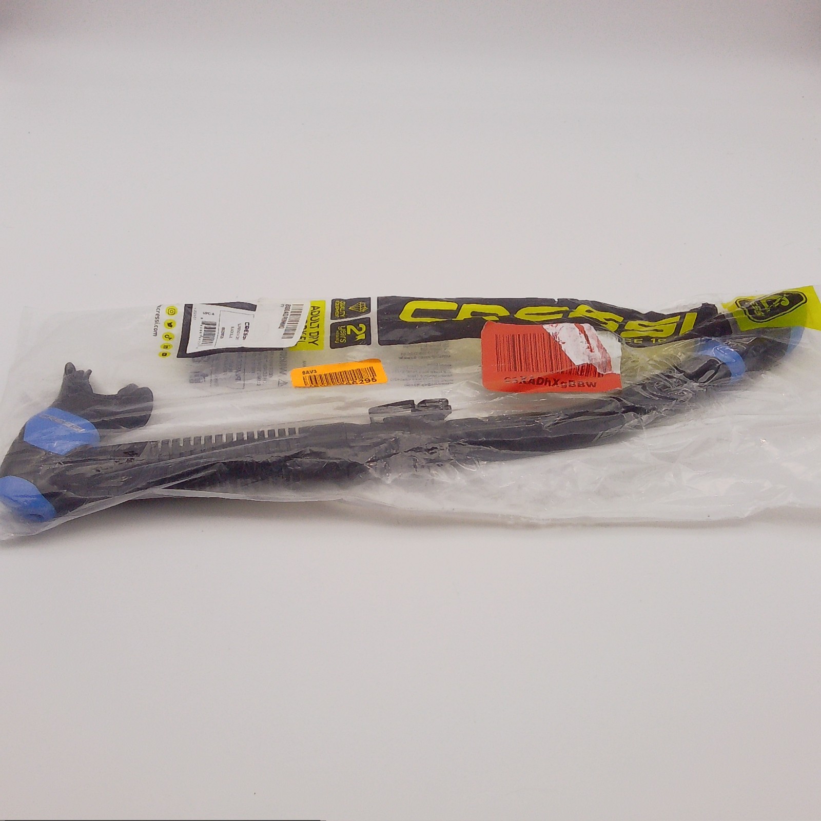 Cressi Supernova Dry Adult Size Snorkel, Black & Blue, ES259520