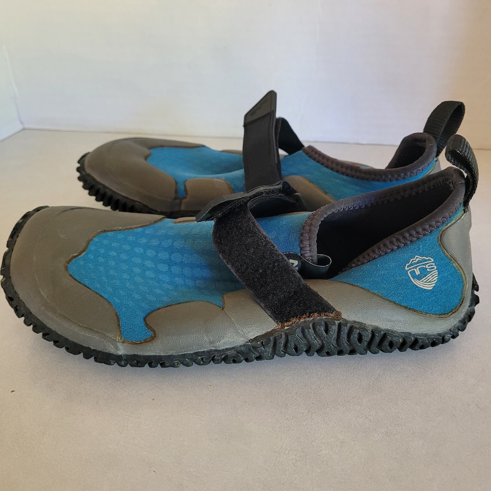 NRS Kicker Womens Water Shoes Size 9 Blue Gray Adjustable Strap Neoprene