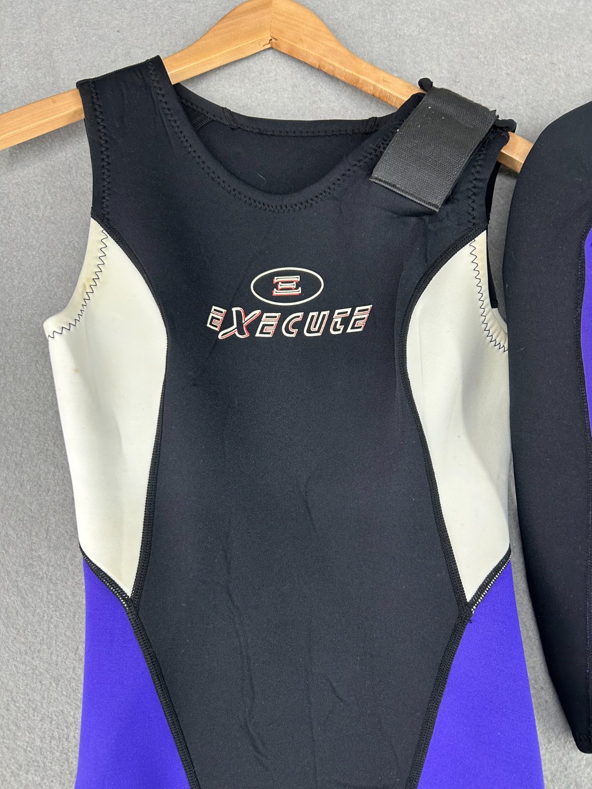 Execute Wetsuit 2 Piece Full Suit Set Sz Small Purple White Black