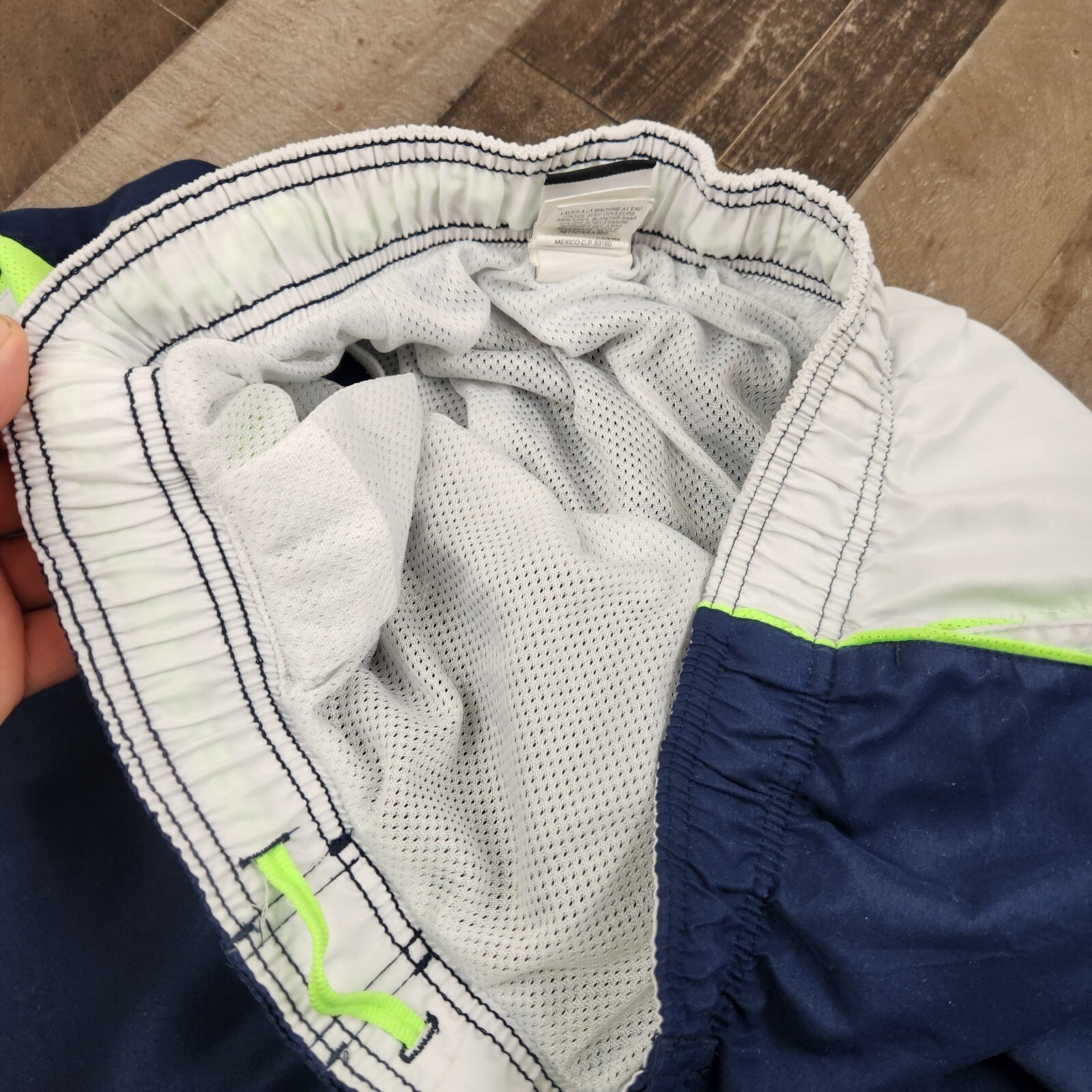 Nike Mesh Lined Swim Shorts Mens size L Large Navy Blue Drawstring