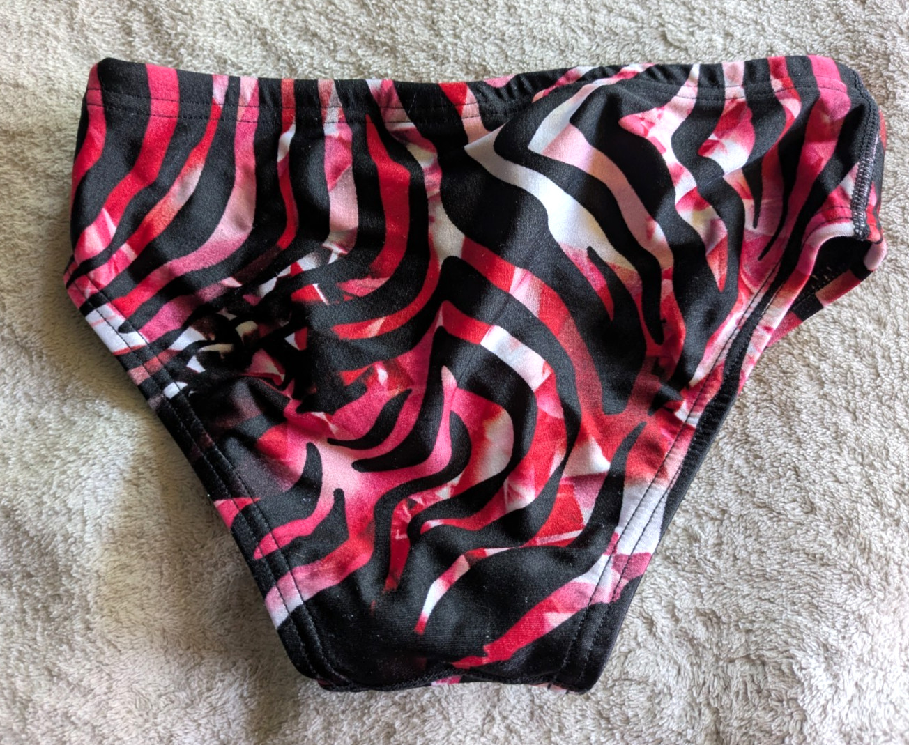 SPEEDO Swim Briefs Boys Youth 26 Red White Black Stripes Swimsuit