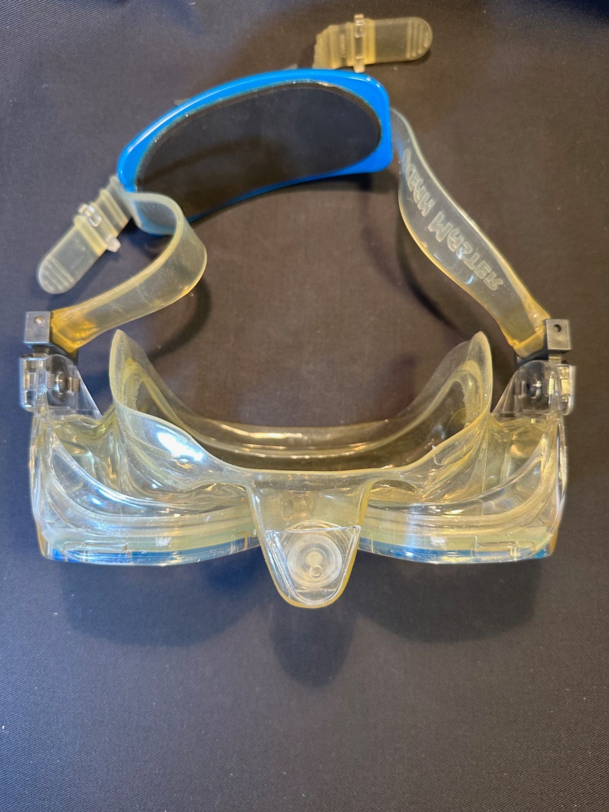 Ocean Masters Q Strap Purge Valve Tempered Glass Diving Mask Goggles with Case