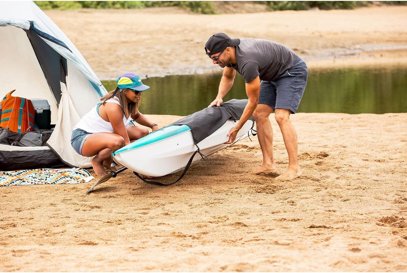 Water-Repellent Cockpit Drape for Kayaks Up to 34 Inches Black