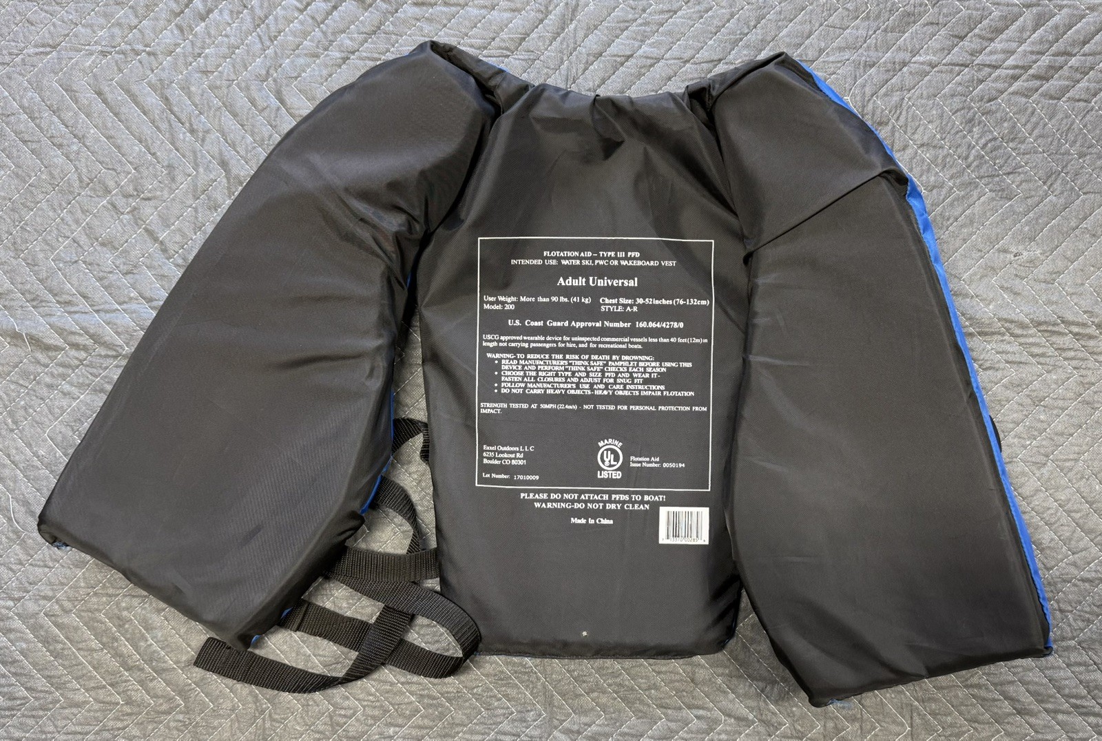 (2) Sets – X2O Universal Adult Life Jackets (Chest Size: 30″ – 52″) *Blue & Red*