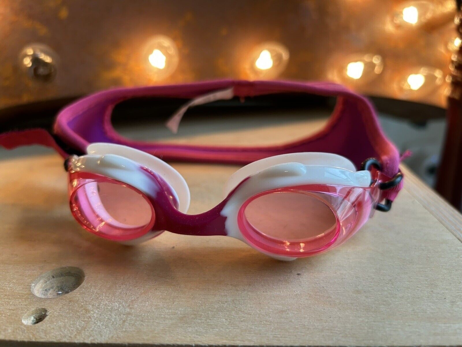 Frogglez Anti-Fog Swimming Goggles Kids Ages 3-10 Comfort Neoprene Strap Band