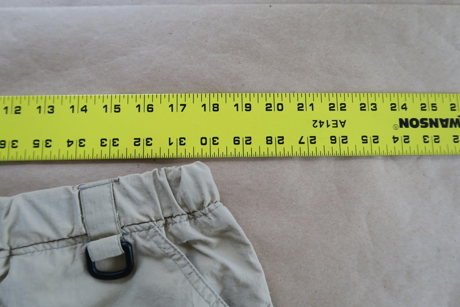 NRS Shorts, Large (L), Kayak Canoe Watercraft, Beige, Guide, VERY NICE!!!