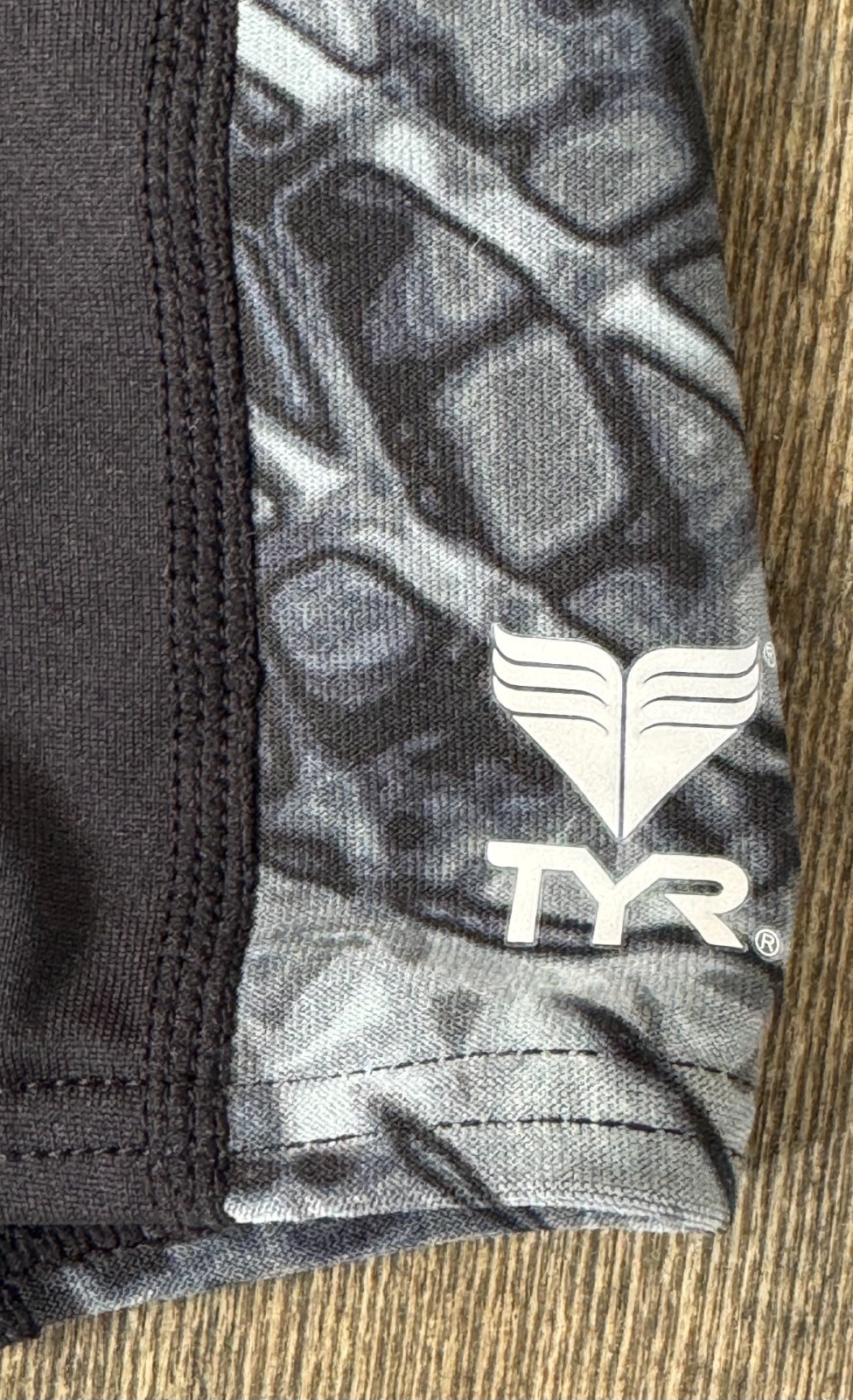 TYR Men’s Youth 26 XXS Black Gray Swim Suit Jammer Shorts Durafast Lined New