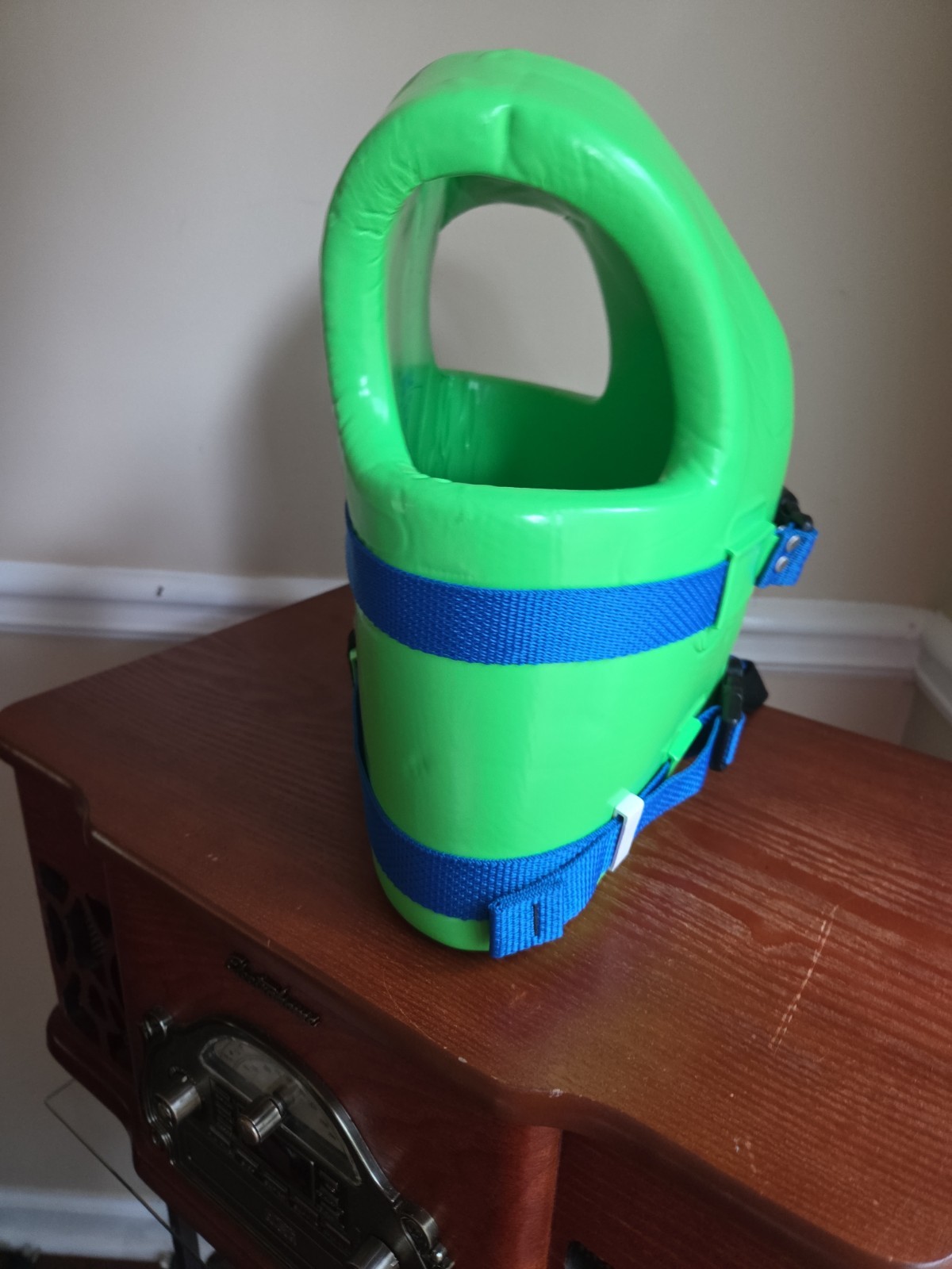 TRC Recreation Super Soft X Small Life Jacket Child Vest, Fierce Green (Used)