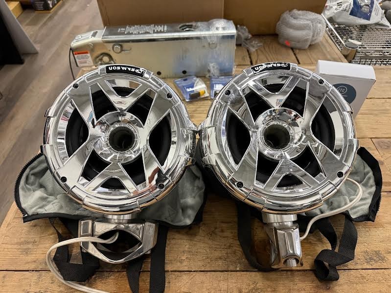 SAMSON TOWER SPEAKERS STAINLESS WITH COVERS (PAIR)