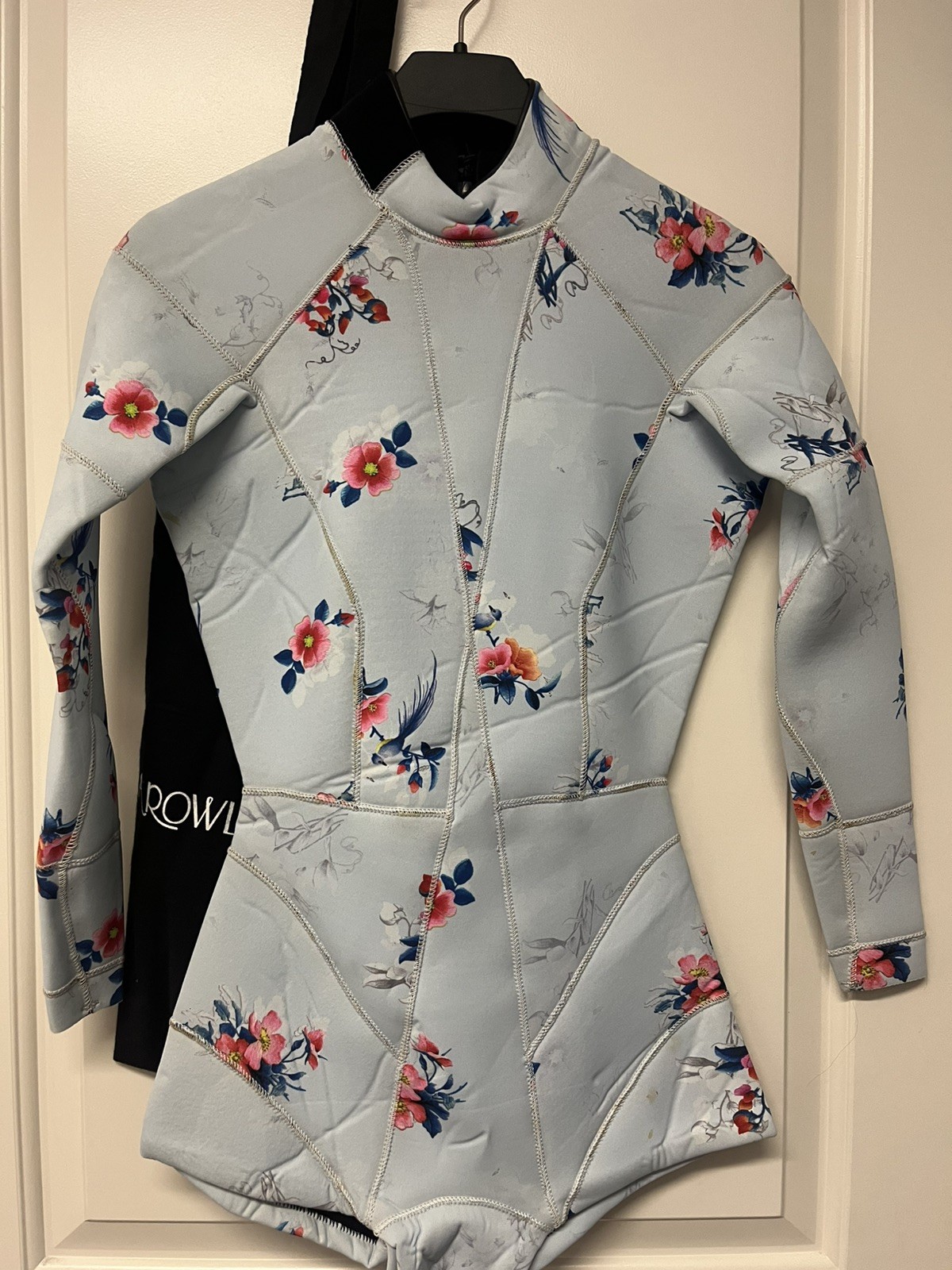 Cynthia Rowley Floral Wetsuit Size X-Small. Women, Reg. $295