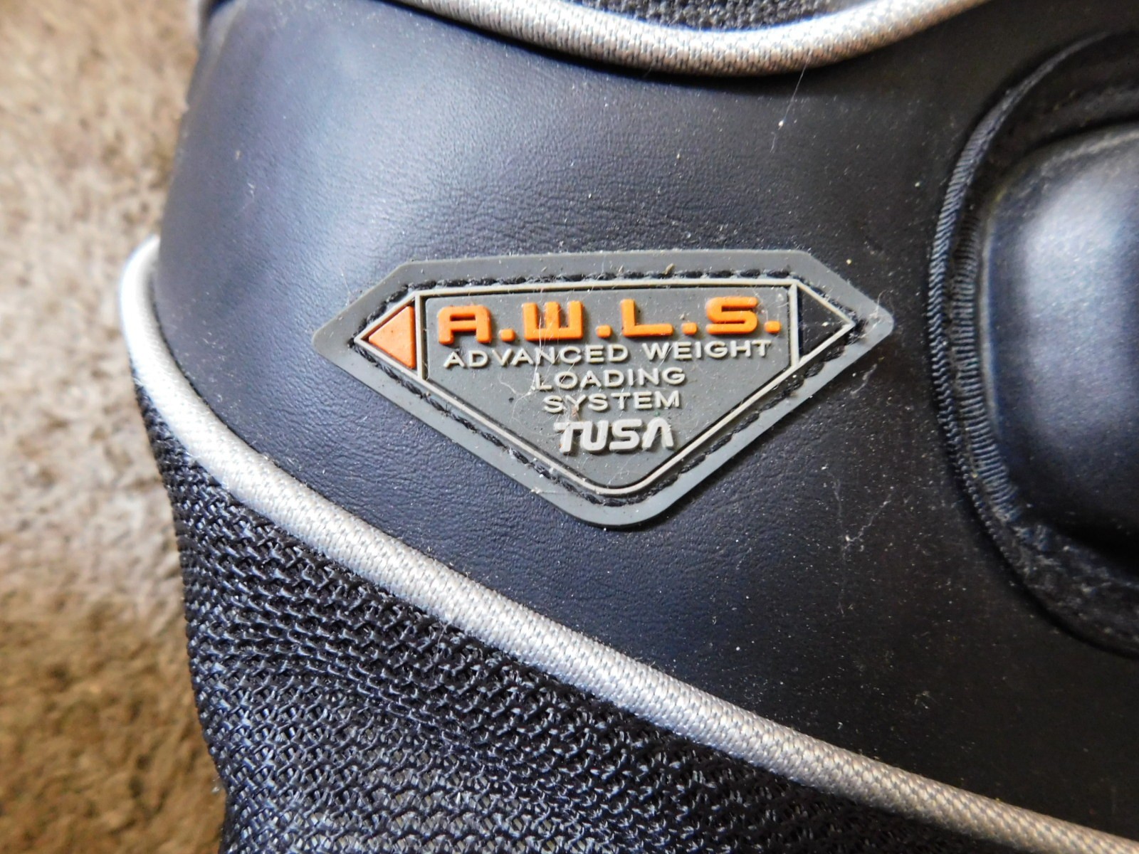 Tusa Liberator E with AWLS Eu S BLK Pre Owned See pictures