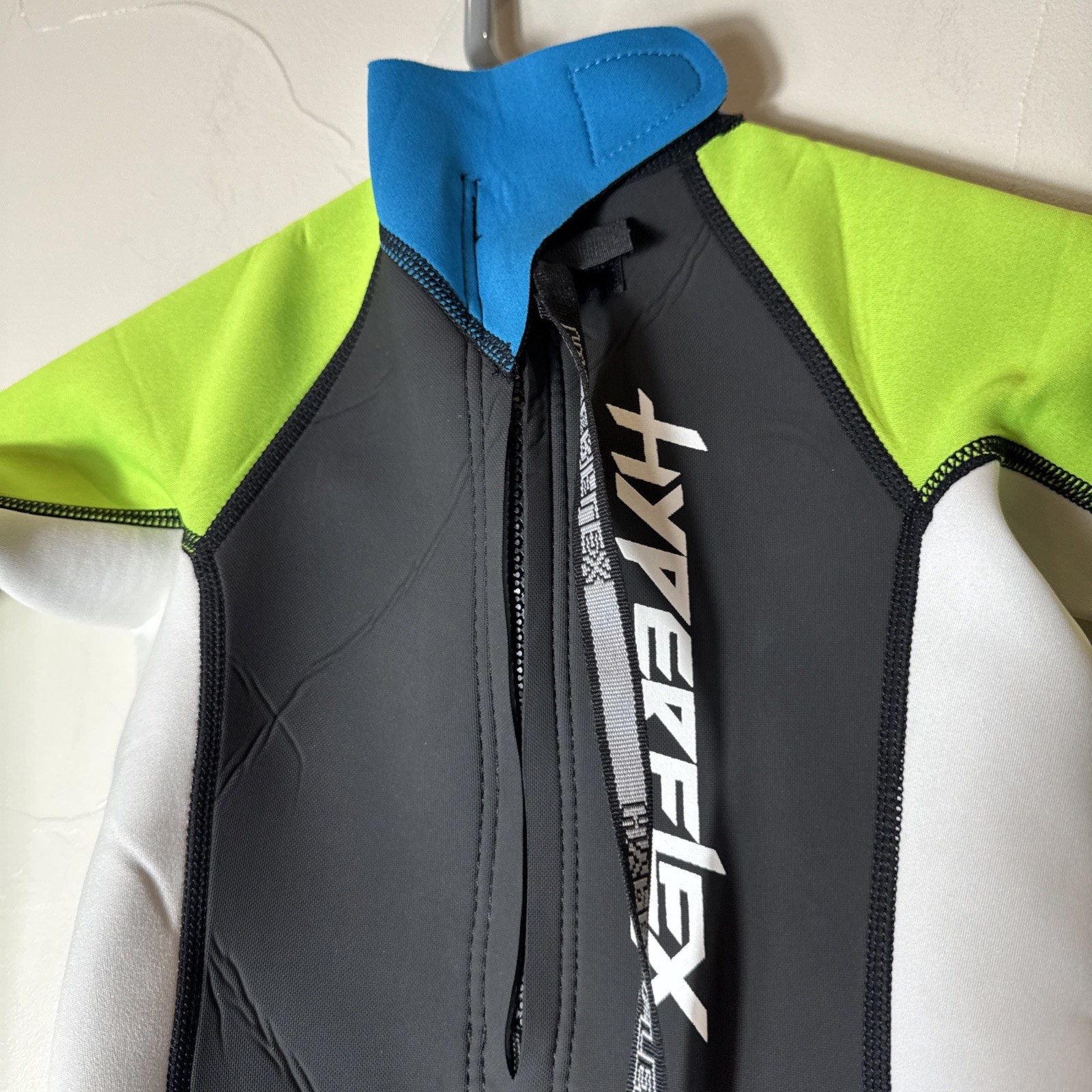 Hyperflex Size 6 Blue Wetsuit Boys Girls Kids Children Shorty Full Zip Black
