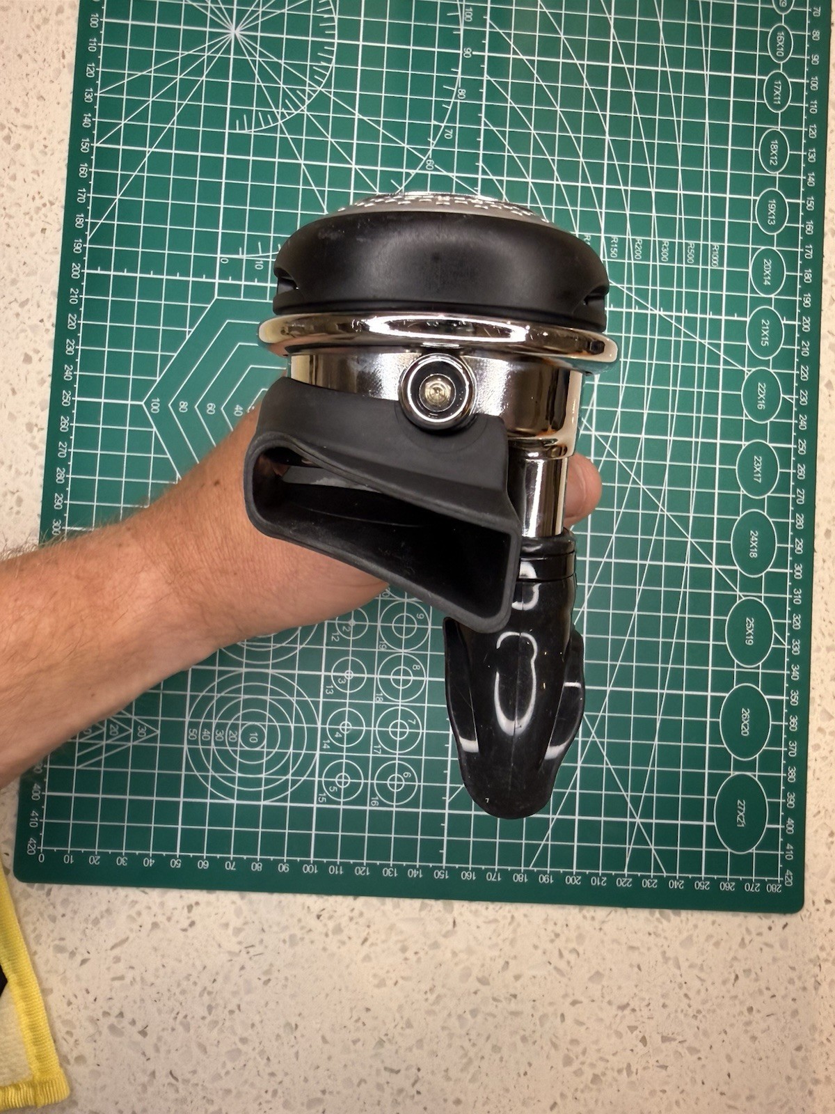 Mares Abyss MR 22x Scuba Diving Regulator w/MiFLex Hose – Yoke