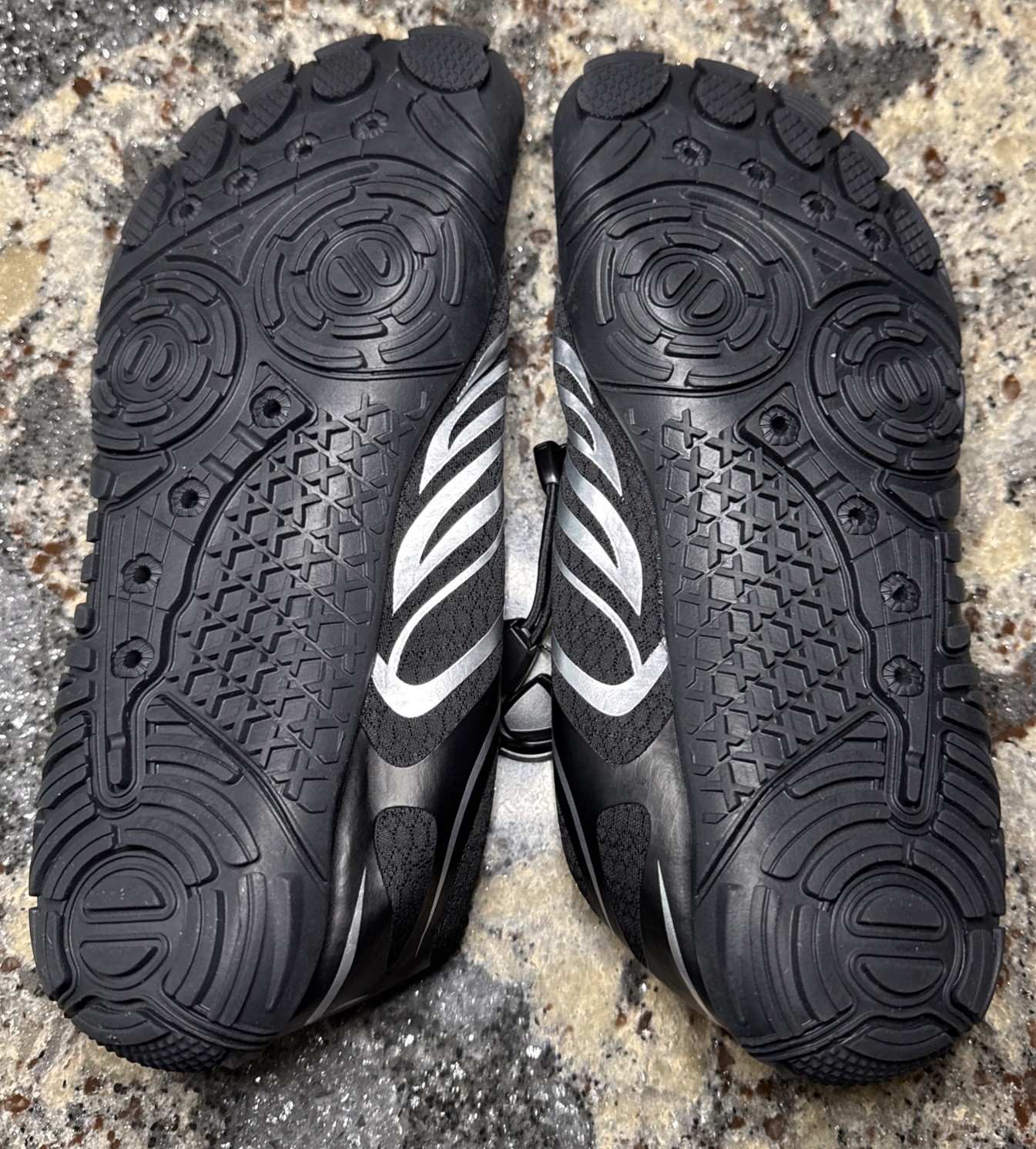 Unisex Water Shoes Black & Silver New EU Size 39 US Women 8.5/Men 6-6.5