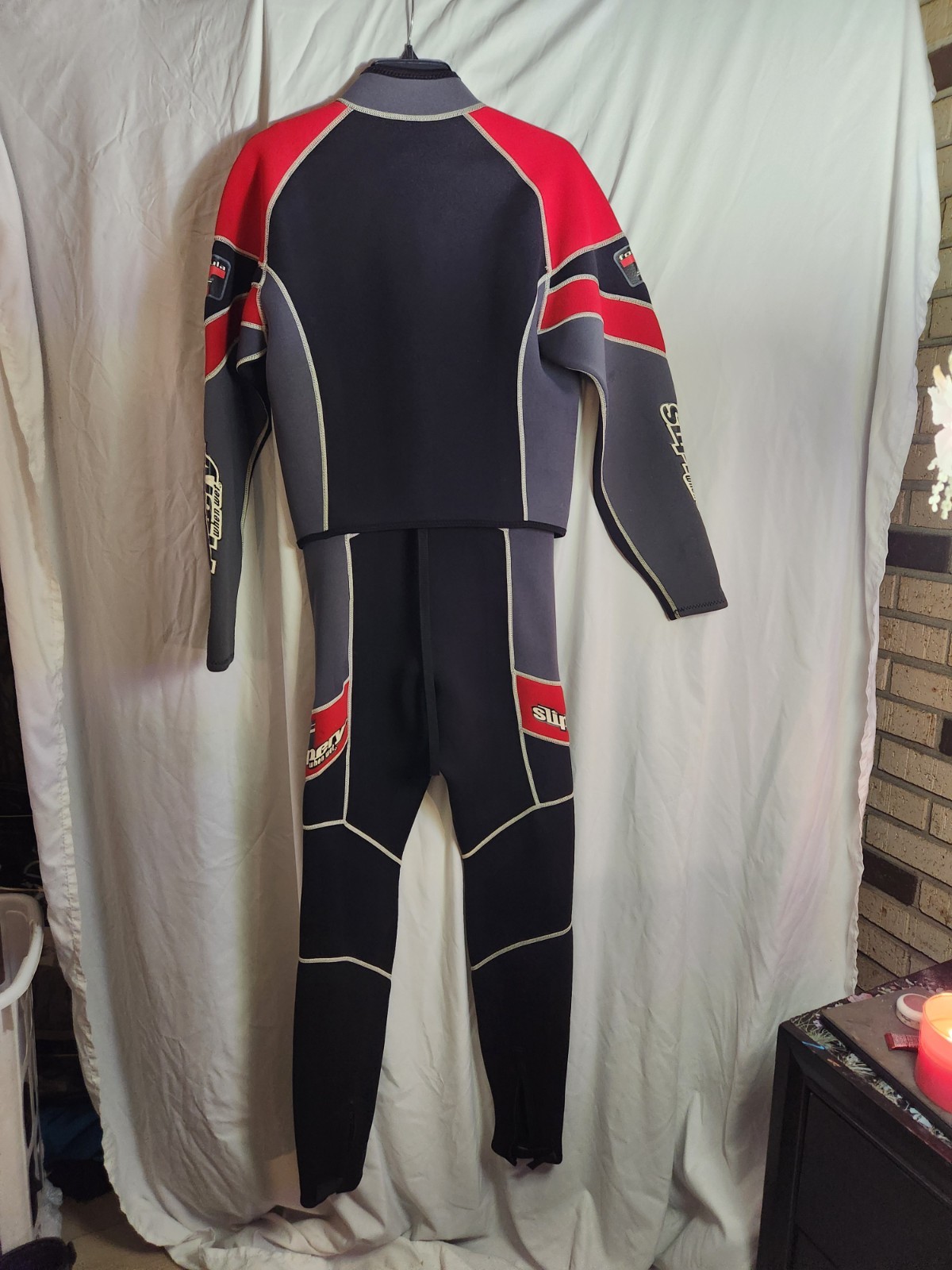 Lot of (2) Vtg Slippery When Wet 2-pc WETSUIT~Formula 2 ~ 1 Large 1 Extra Large