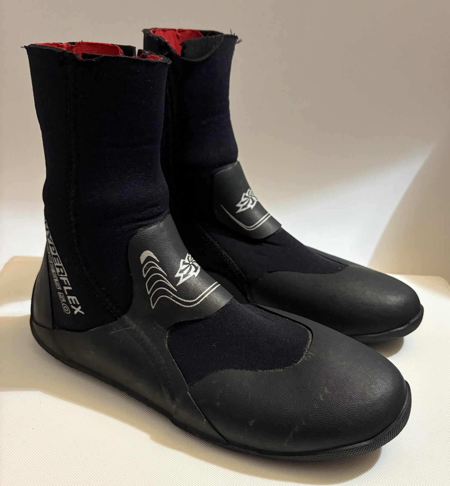 Hyperflex Access 5mm Surf Dive Shoe Feet Booties Round Toe Neoprene Size 7 Used