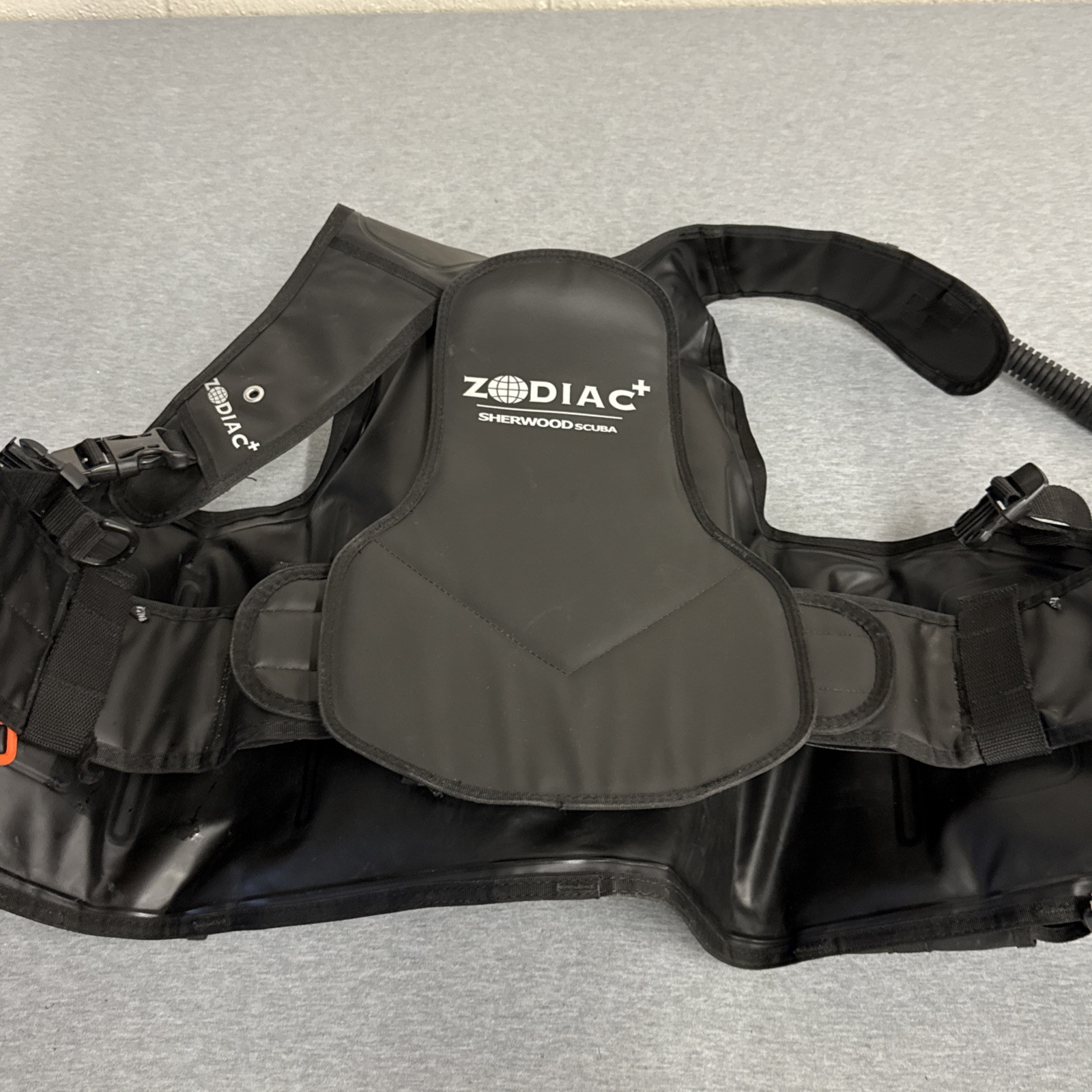 Sherwood Zodiac+ Water Resistant Scuba Diving Medium