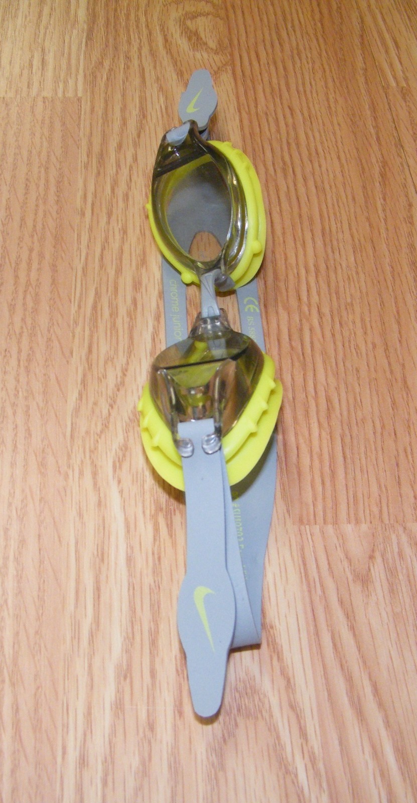 Nike Gray w/ Lime Green Chrome Junior Ultralight Adjustable Swim Goggles *READ*