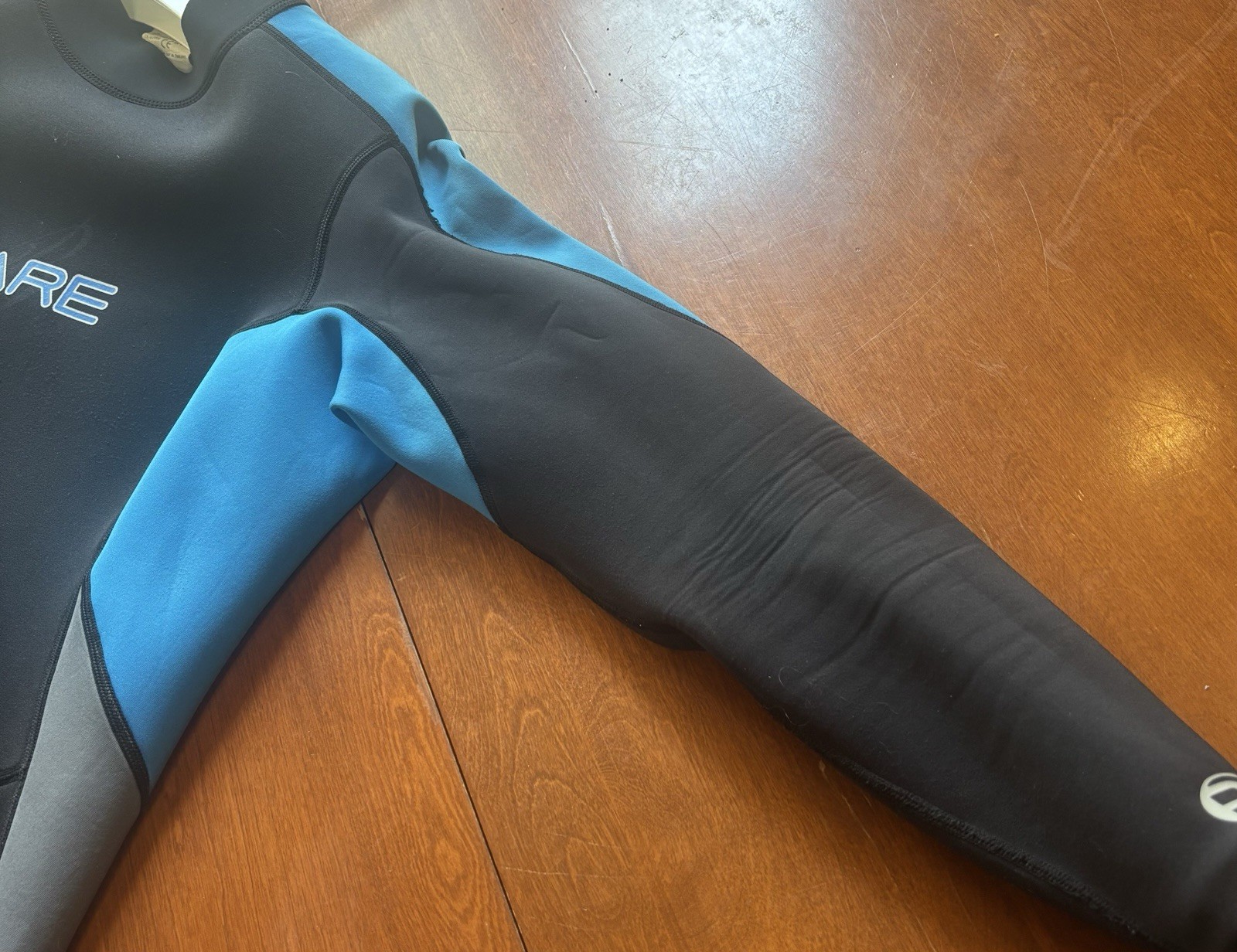 BARE Velocity Women’s Full Wetsuit With Progressive Technology Size Large