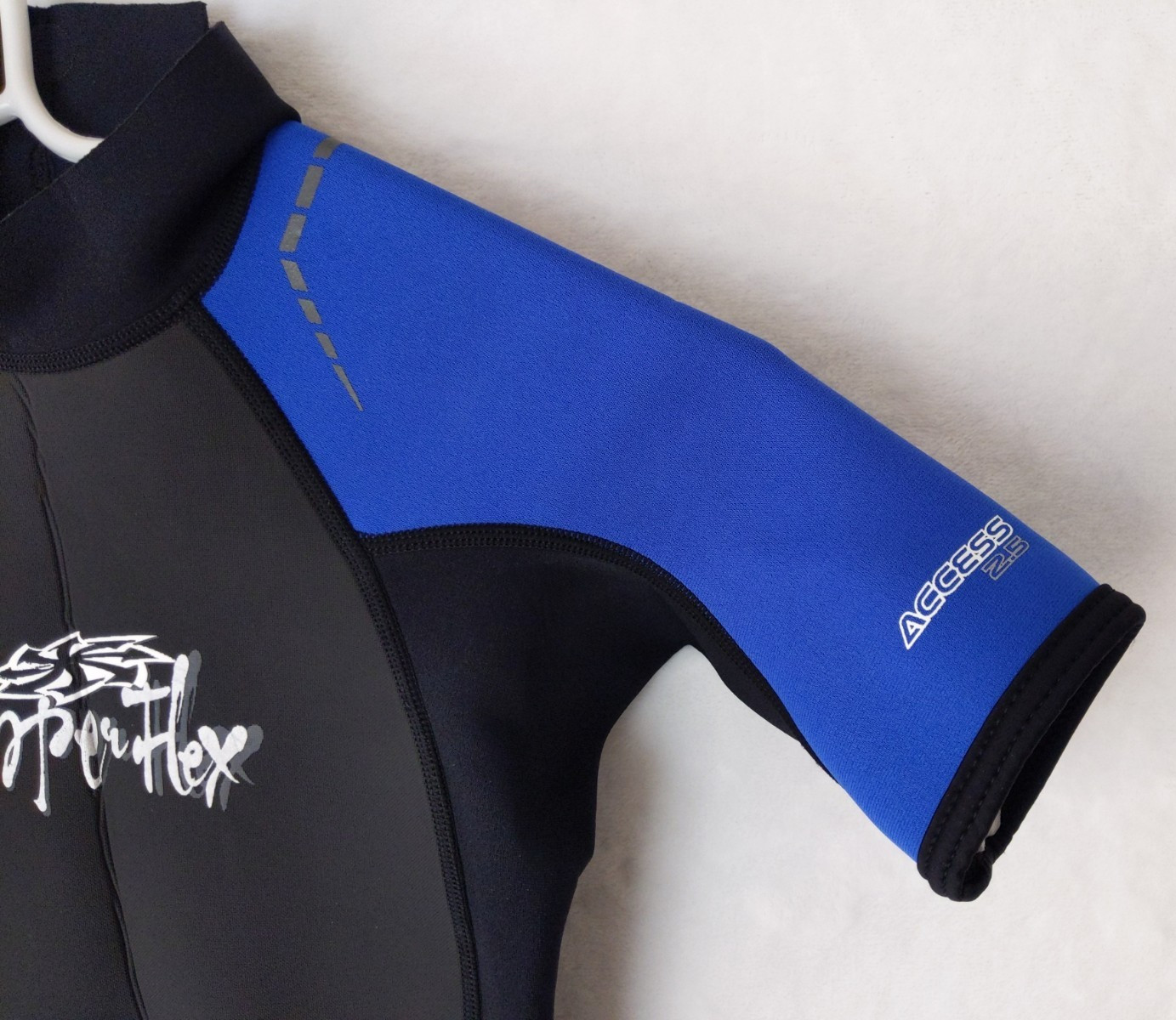 Hyper-Flex Wetsuit 10 Youth Black Blue Shorty Access 2.5mm Kids Surfing Swim