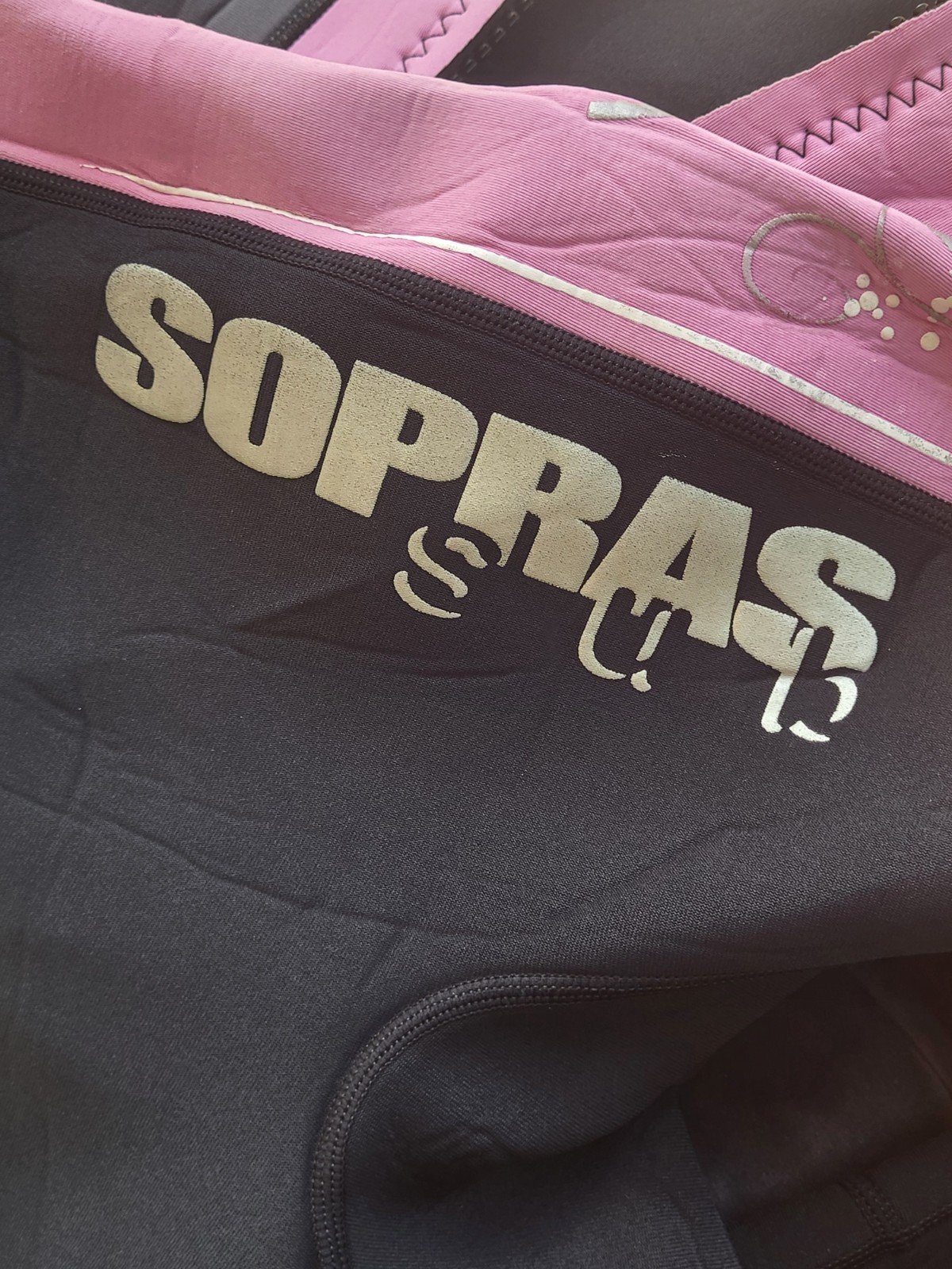 Womens size 2 X-small Sopras Sub wetsuit, full dive
