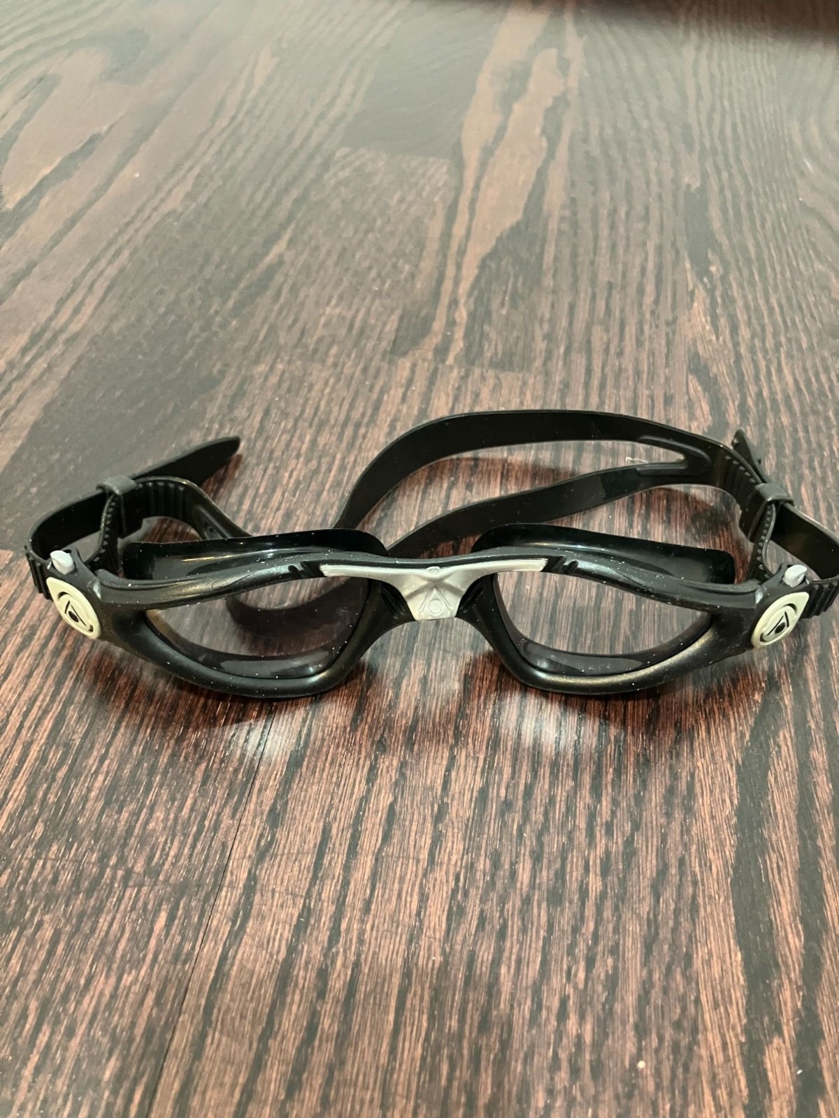 Aqua Sphere Kayenne Adult Swim Goggles, Black/Silver, Adjustable One Size