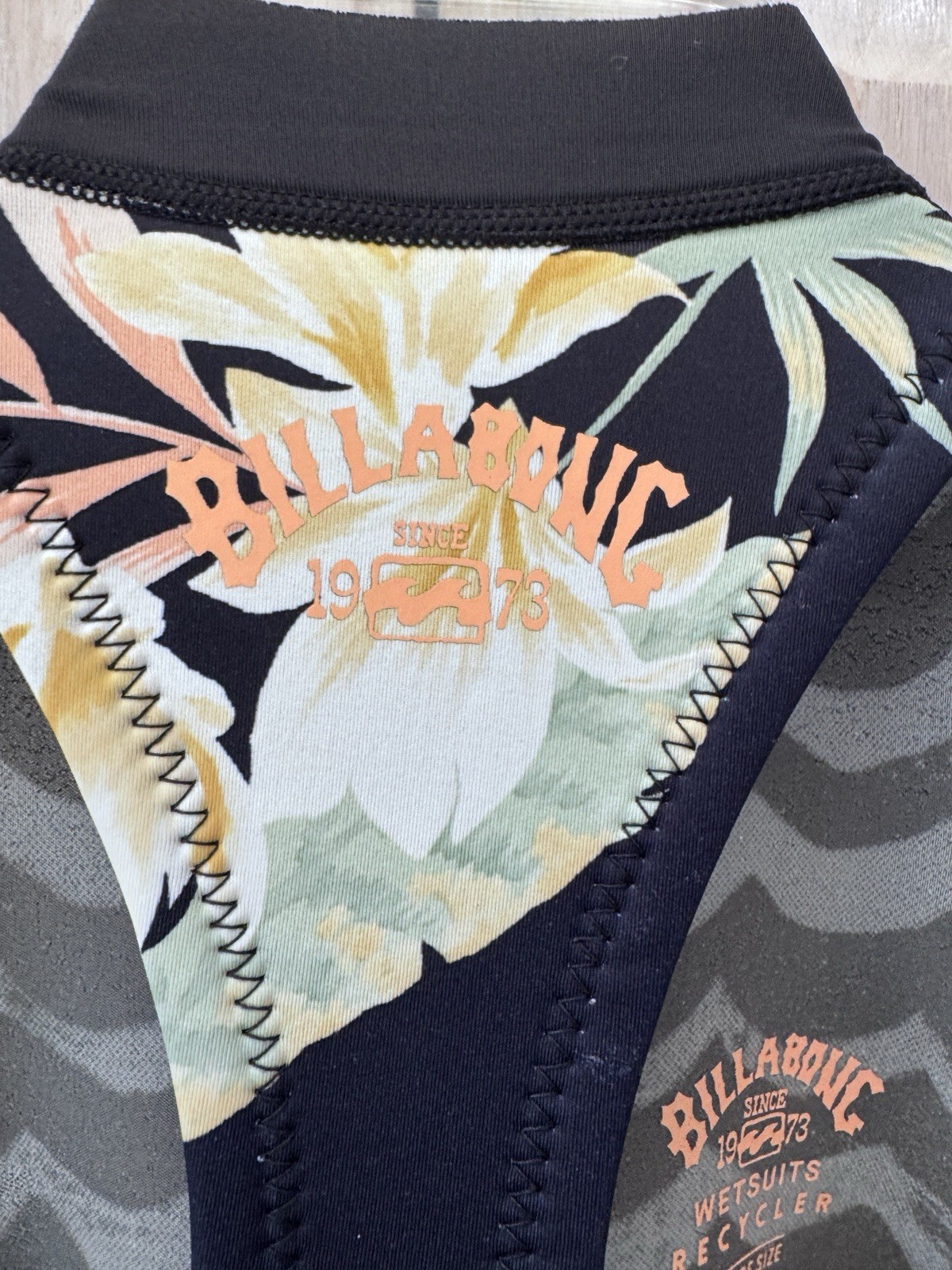 Billabong Salty Jane Black Tropical Full Surf Capsule Wetsuit Sleeveless Size 2