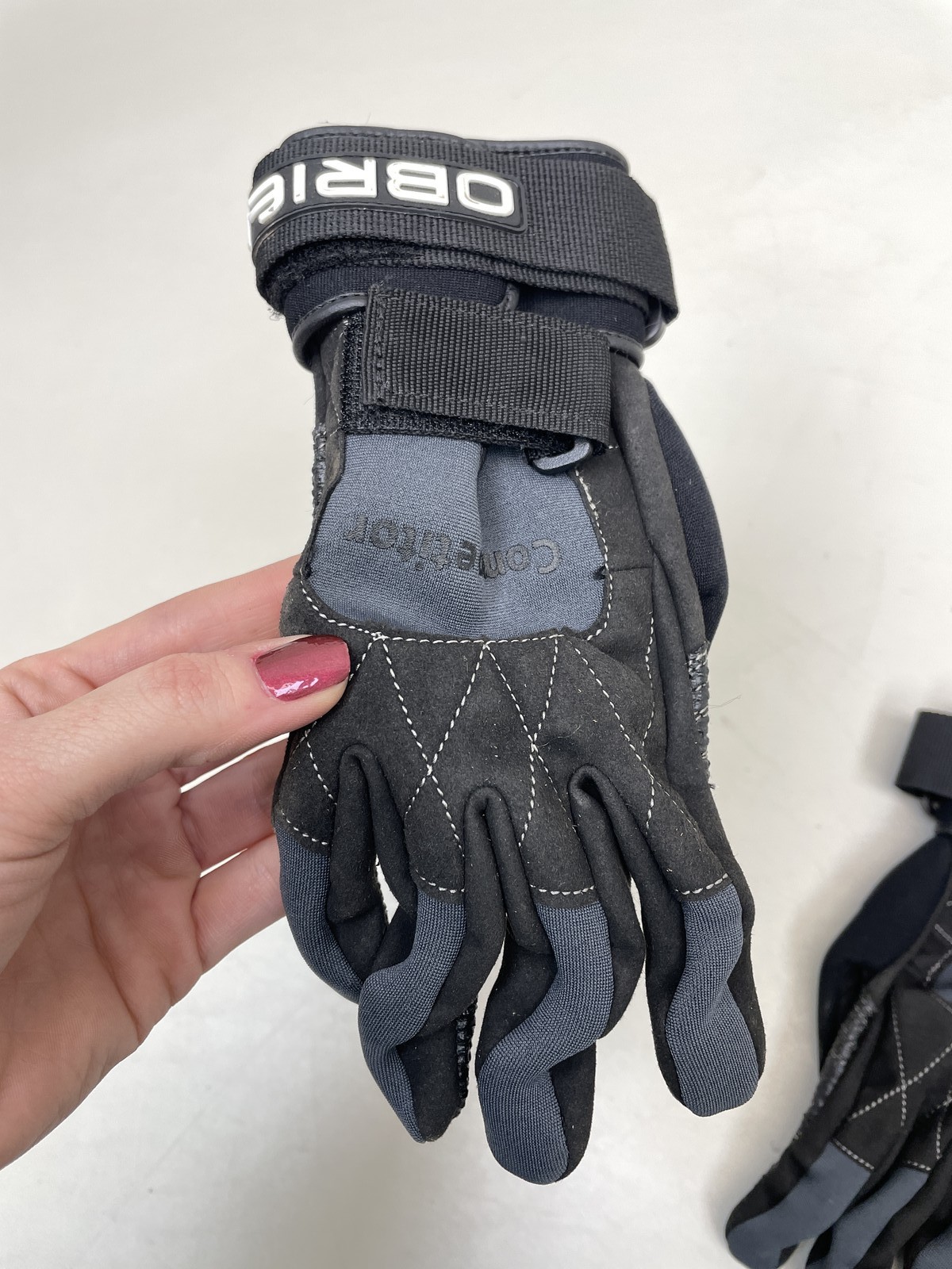 O’BRIEN COMPETITOR WATERSKI GLOVES BLACK / GRAY 2142304 SIZE SMALL WATERSPORTS